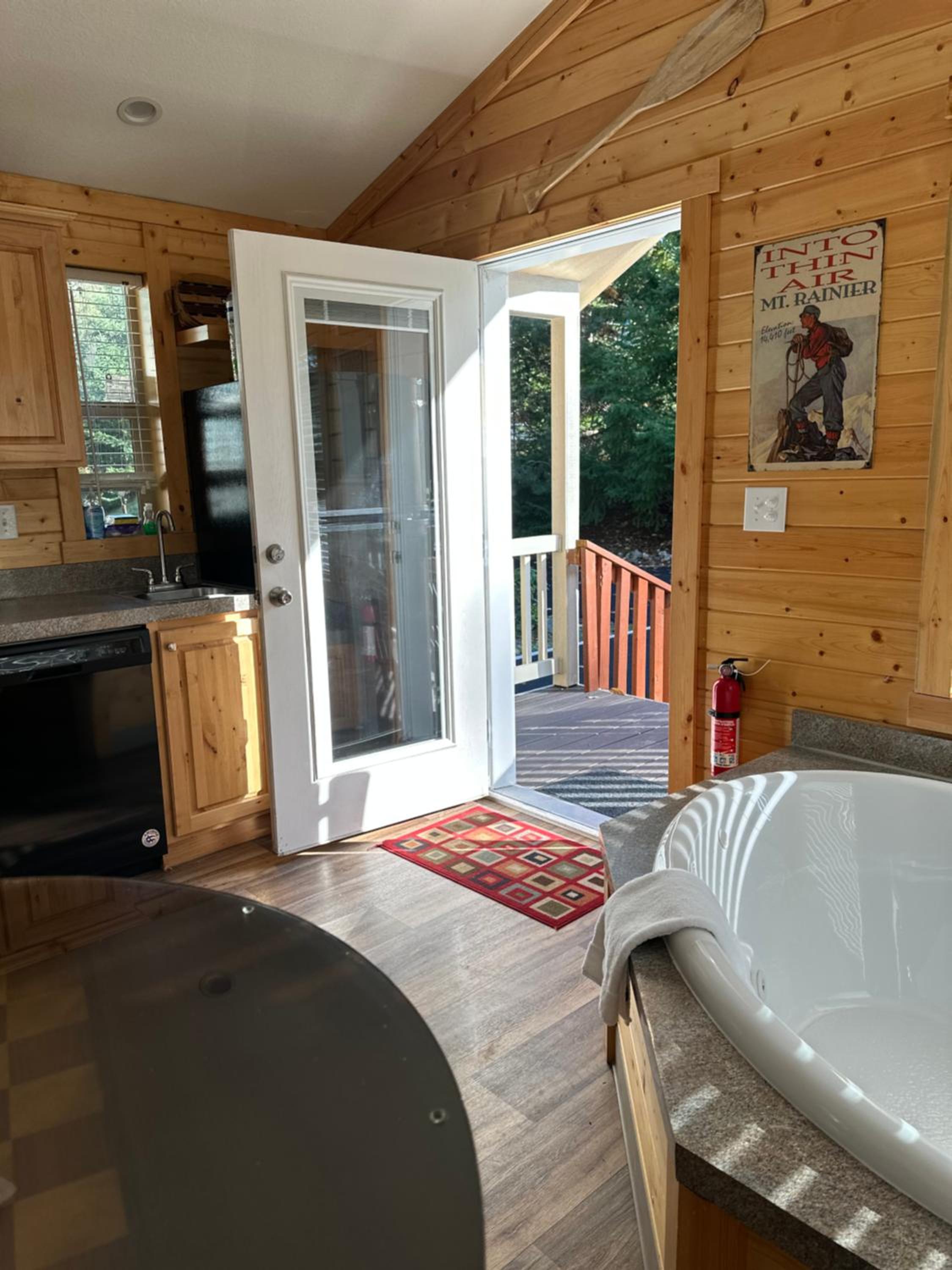 Packwood Lodge & Cabins