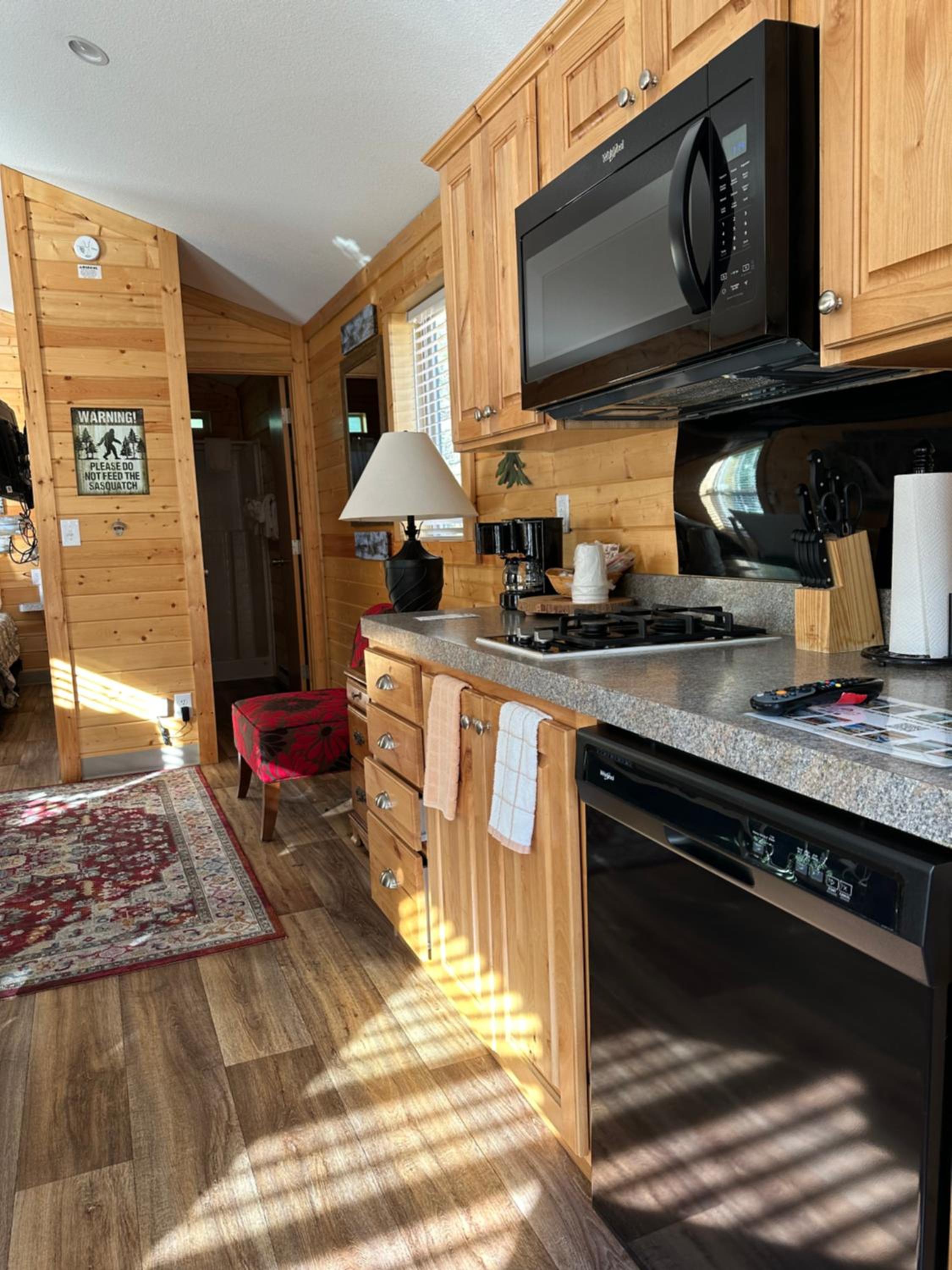 Packwood Lodge & Cabins