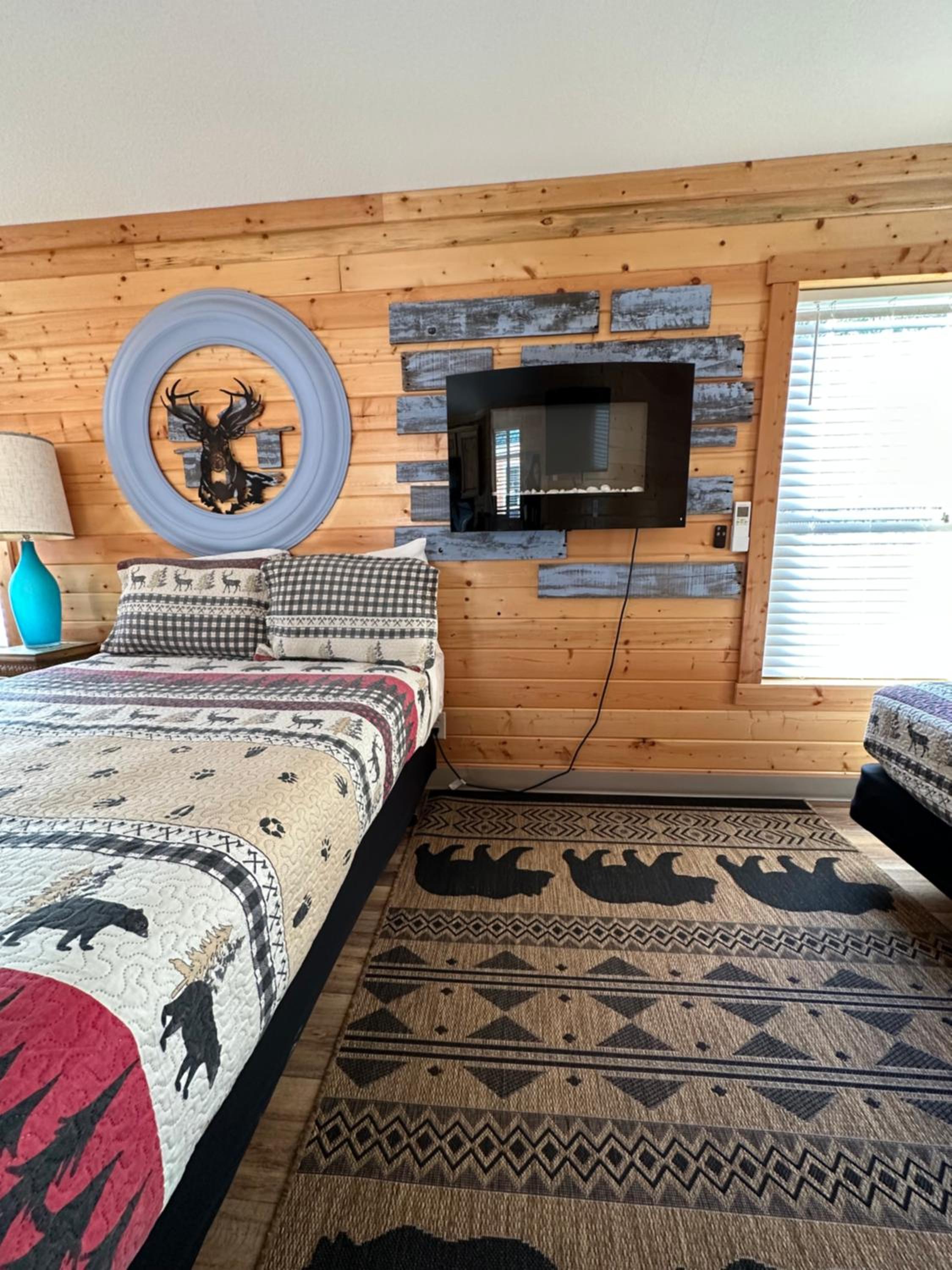 Packwood Lodge & Cabins