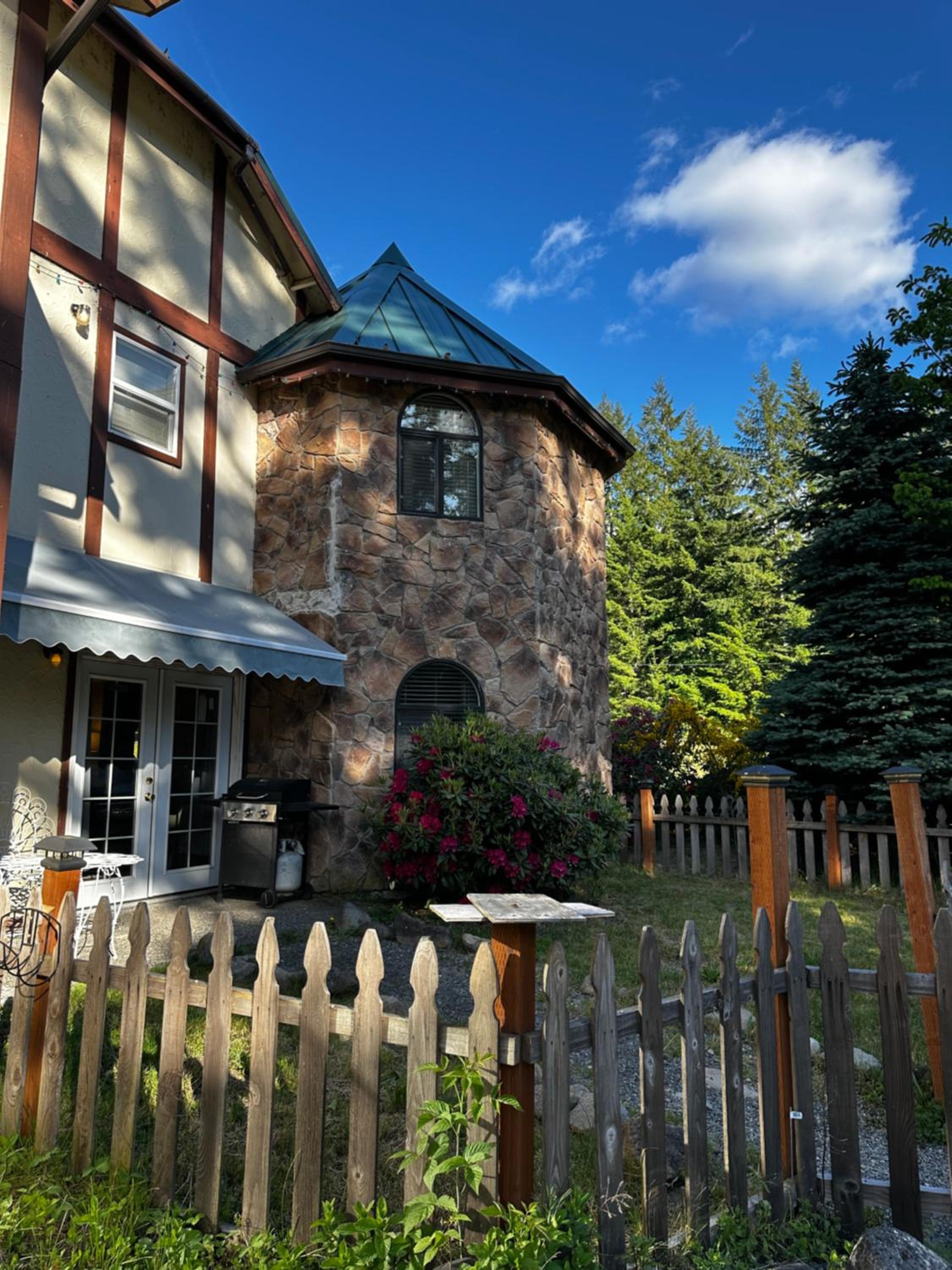 Packwood Lodge & Cabins