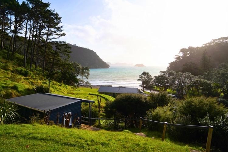 Karaka Bay Lodge