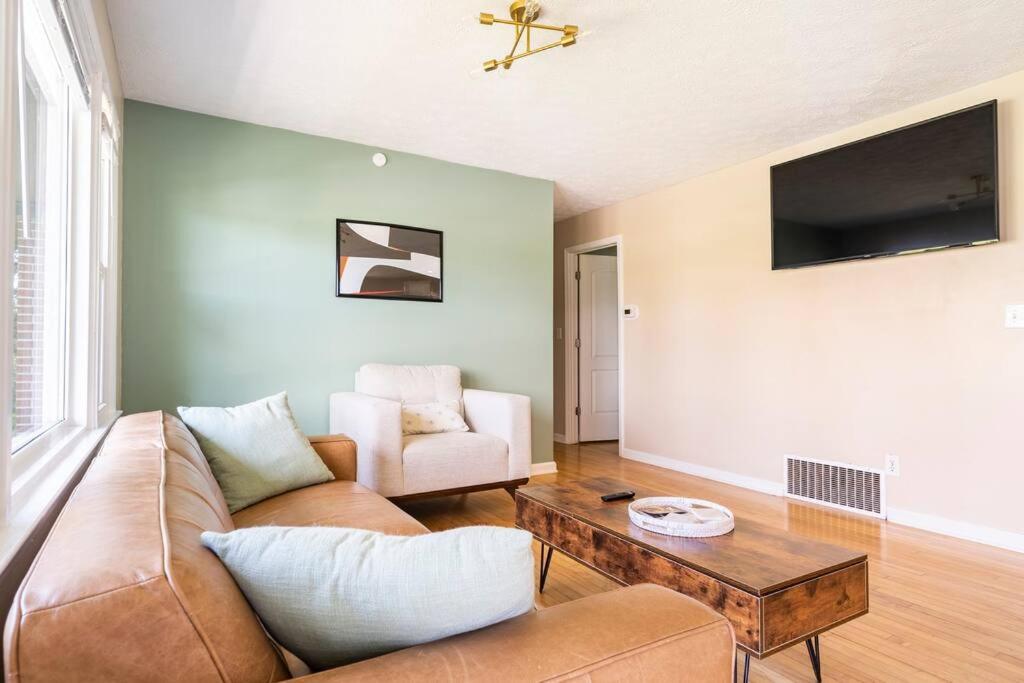 Lexington Vacations - El Retro- Mid Century Ranch near Horse Park Rupp - Property Image 16