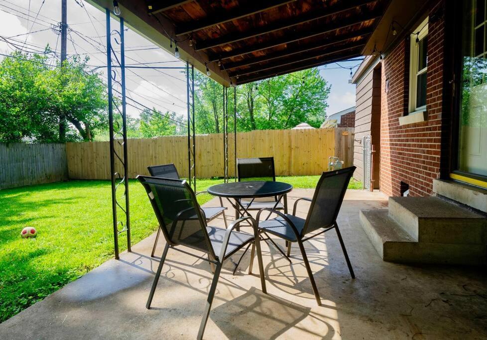 Lexington Vacations - El Retro- Mid Century Ranch near Horse Park Rupp - Property Image 8
