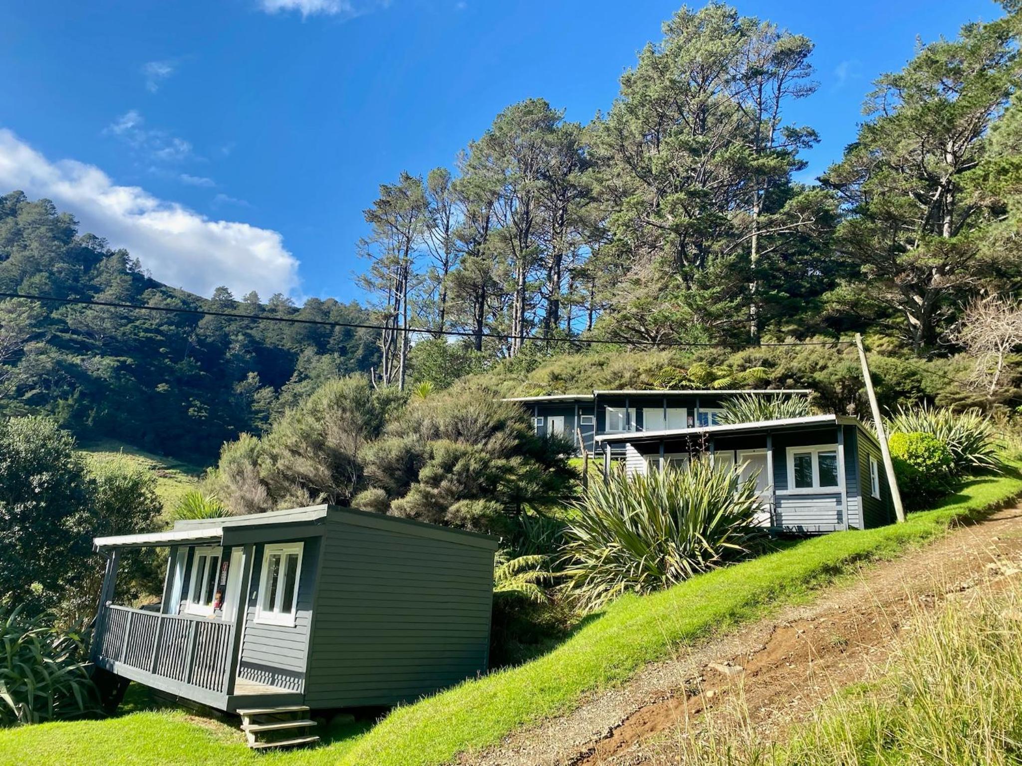 Karaka Bay Lodge
