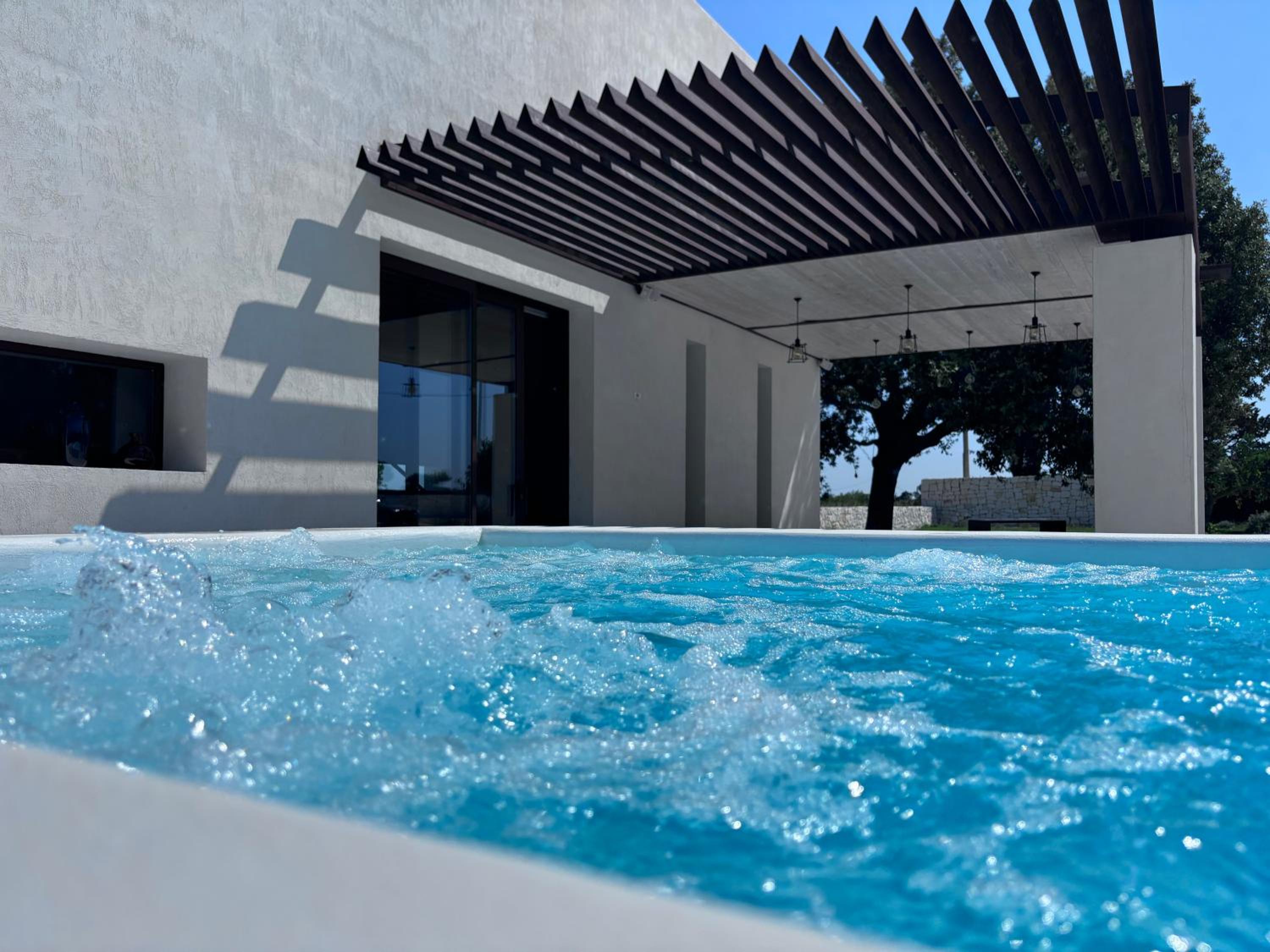 Aeneas Villa Pool & Jacuzzi al mare Torre Guaceto photo 3