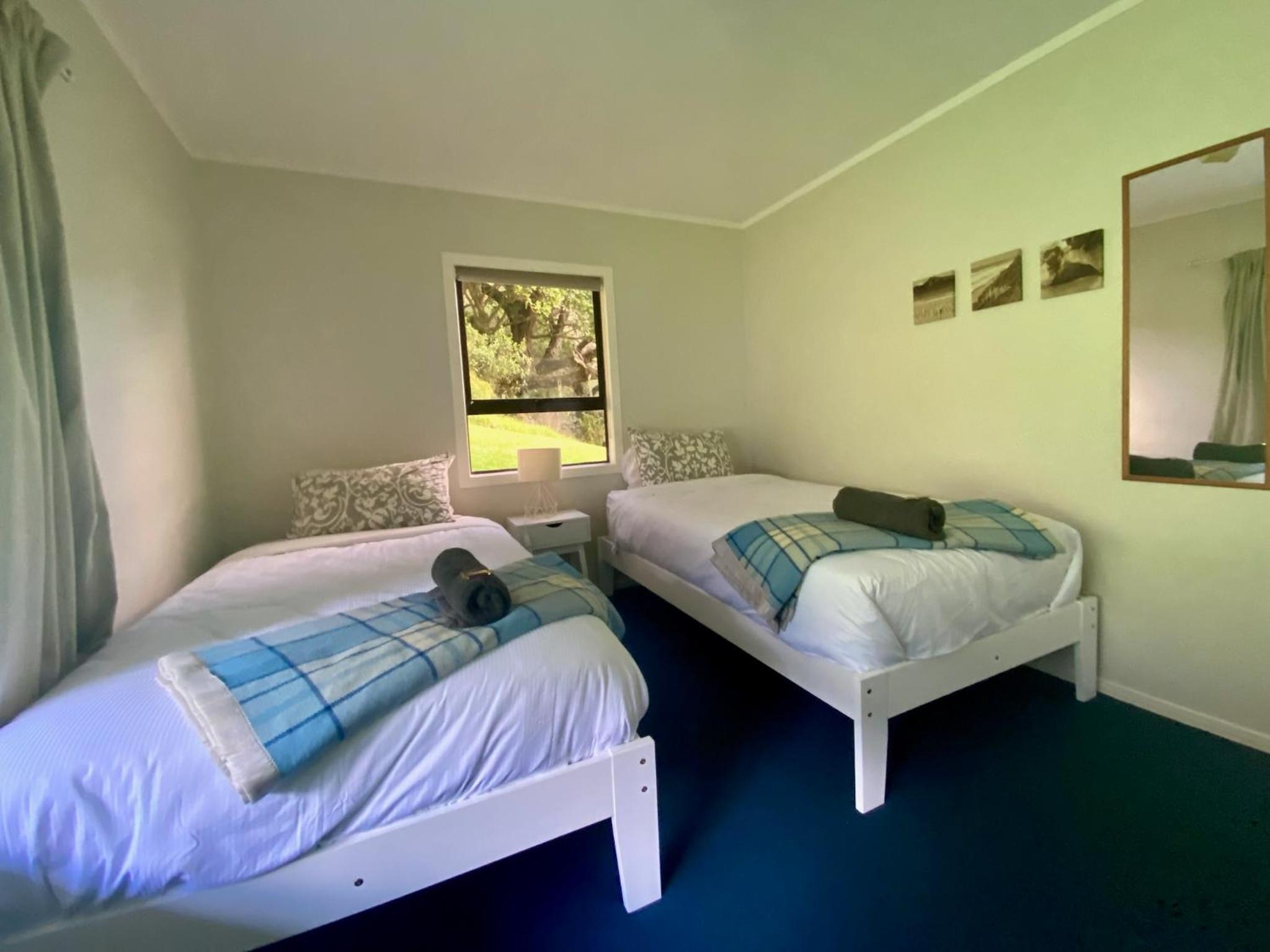 Karaka Bay Lodge