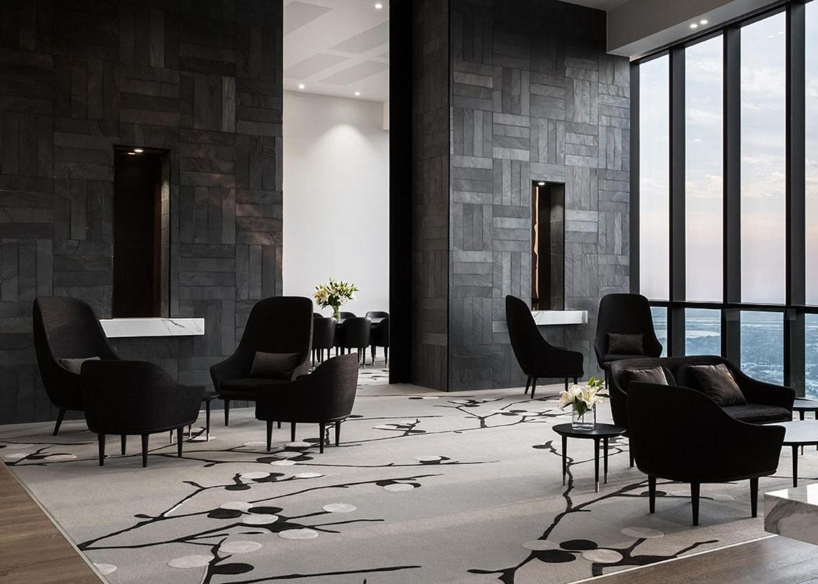 Prima Tower - Penthouse Style Super-sized Apartment with Balcony by Casino and MCEC
