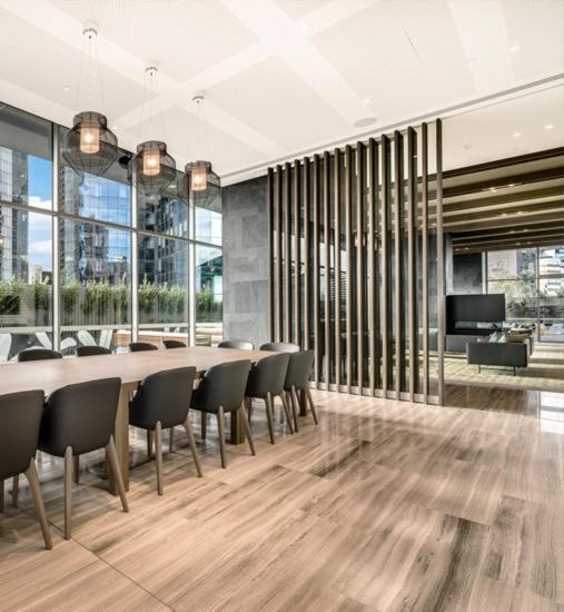 Prima Tower - Penthouse Style Super-sized Apartment with Balcony by Casino and MCEC