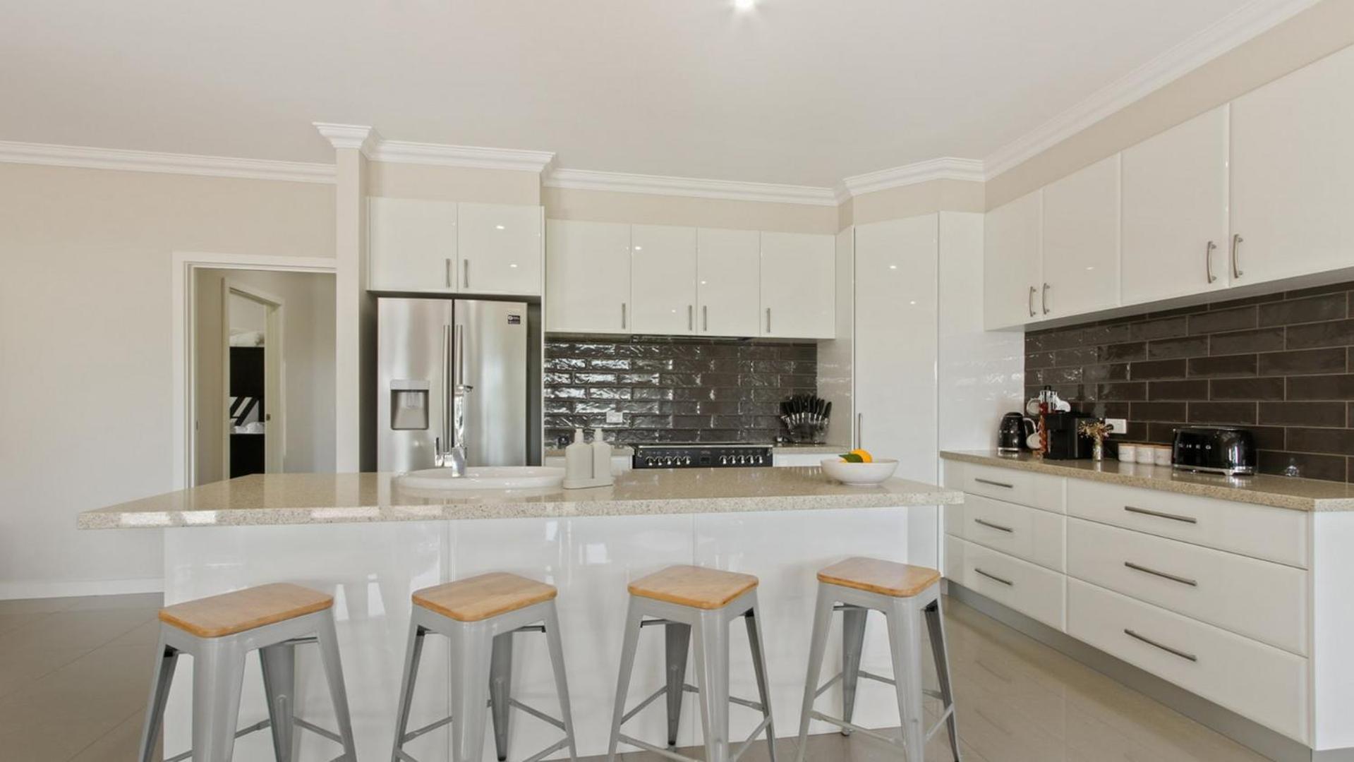 The Metung Crest - Spacious Family Retreat