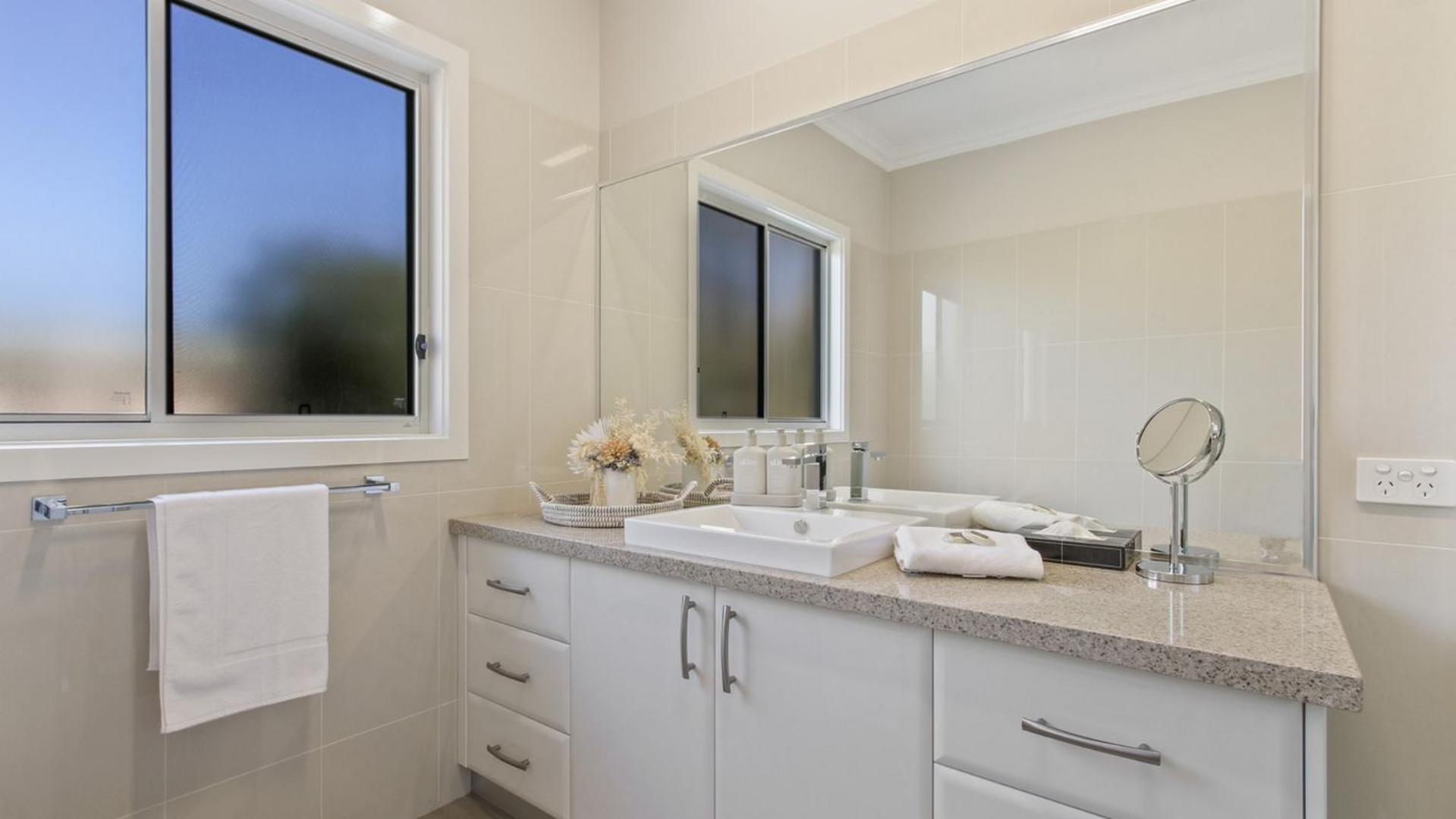 The Metung Crest - Spacious Family Retreat