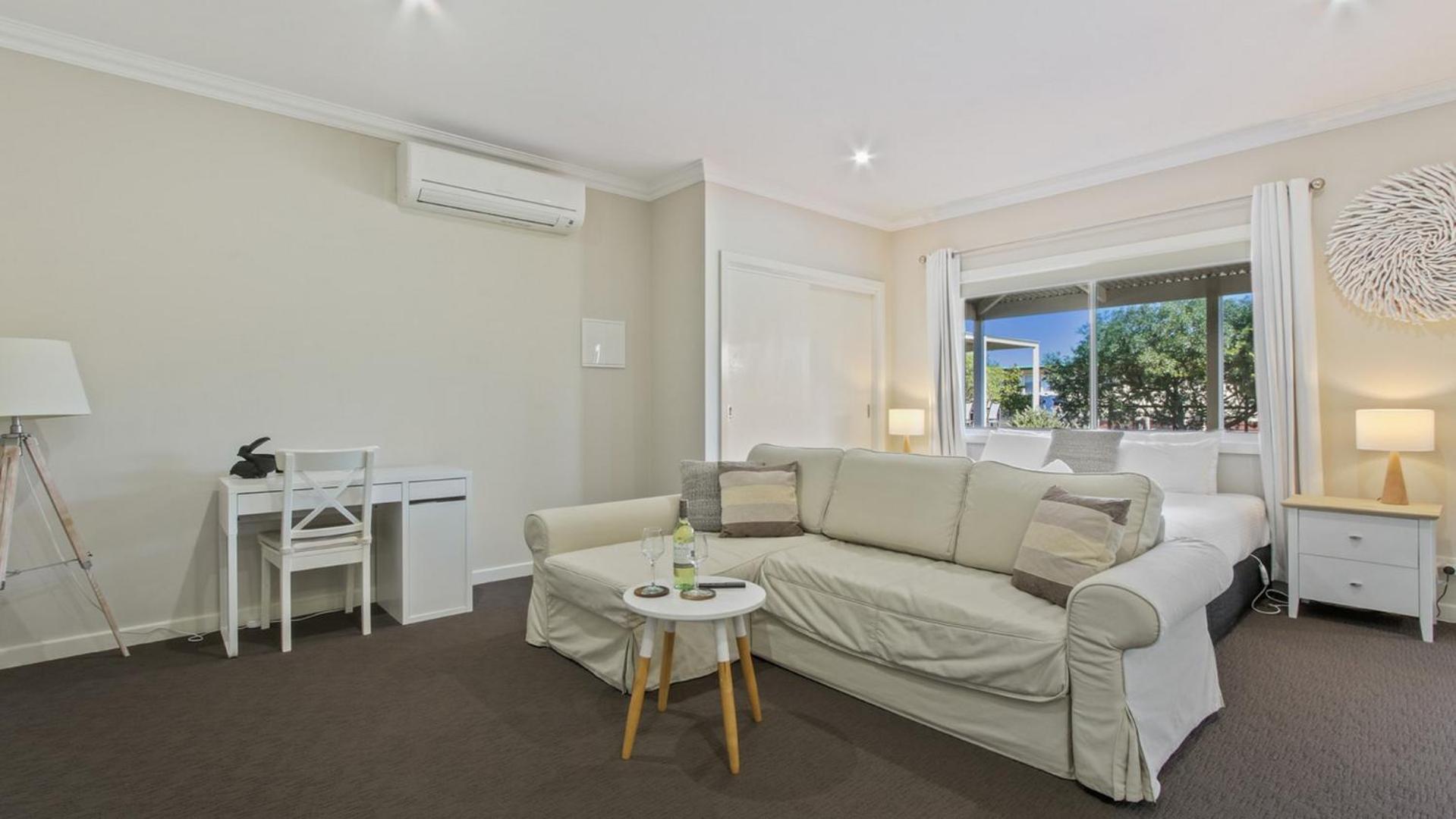 The Metung Crest - Spacious Family Retreat