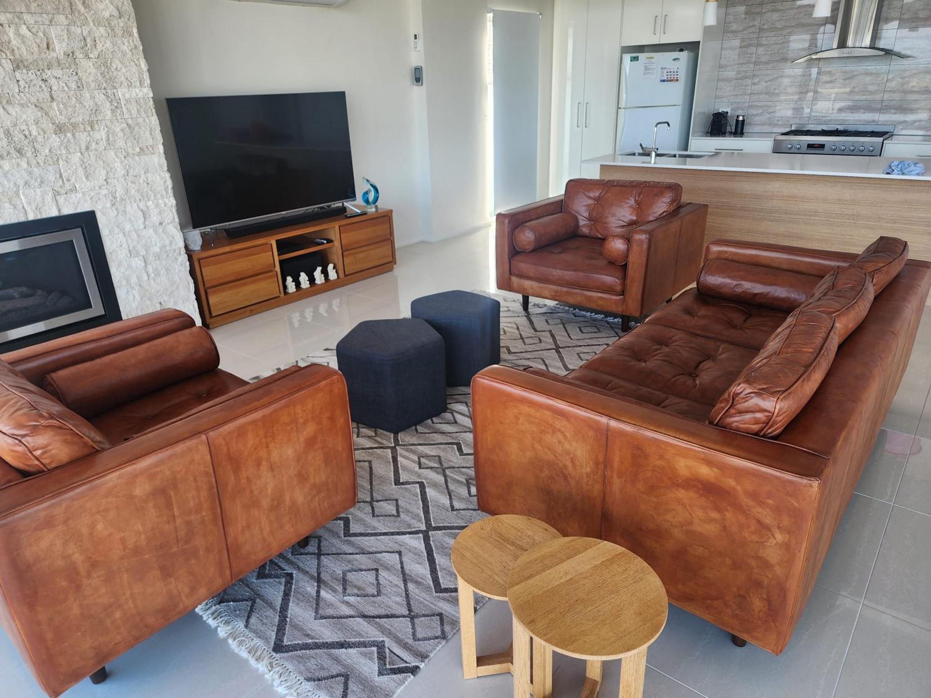 Neighbour Avenue Goolwa Beach - Wi-Fi & Linen Included