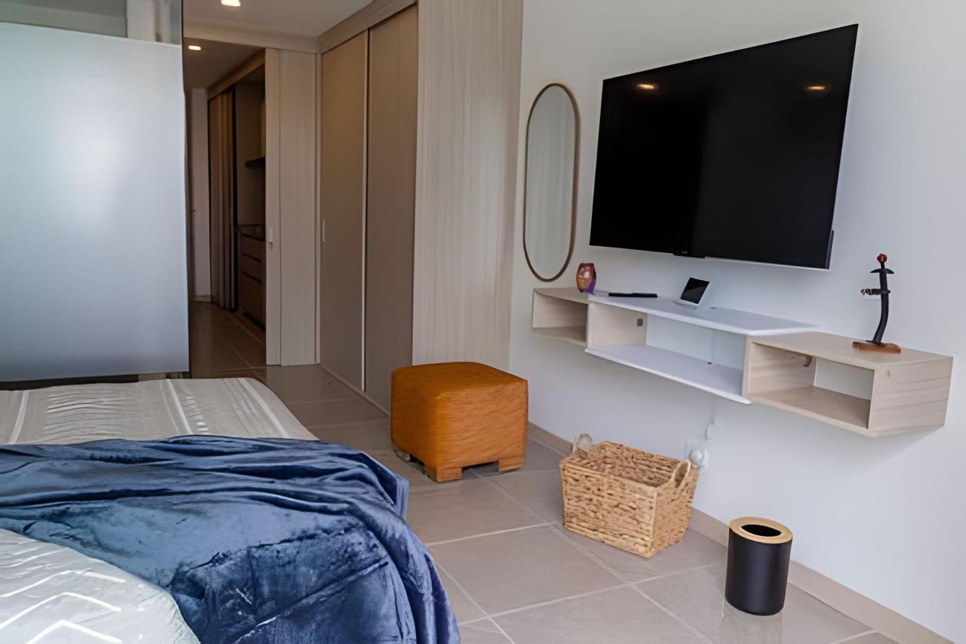 Cómodo Apartamento. Piscina y Excelente Ubicación
