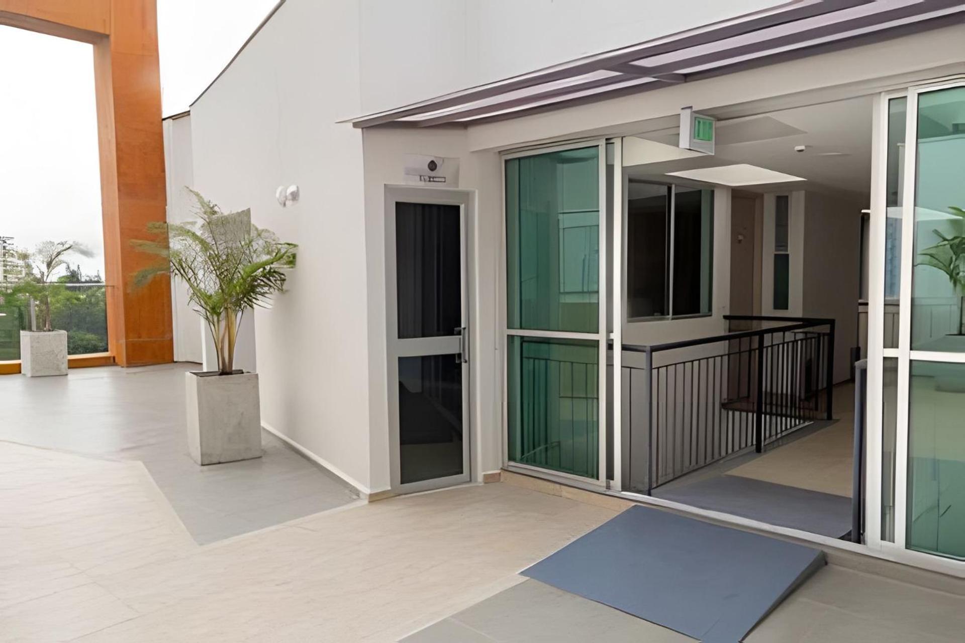 Cómodo Apartamento. Piscina y Excelente Ubicación