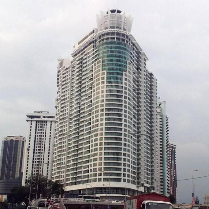 Regalia residence sky pool 1BedR 1BR service suite