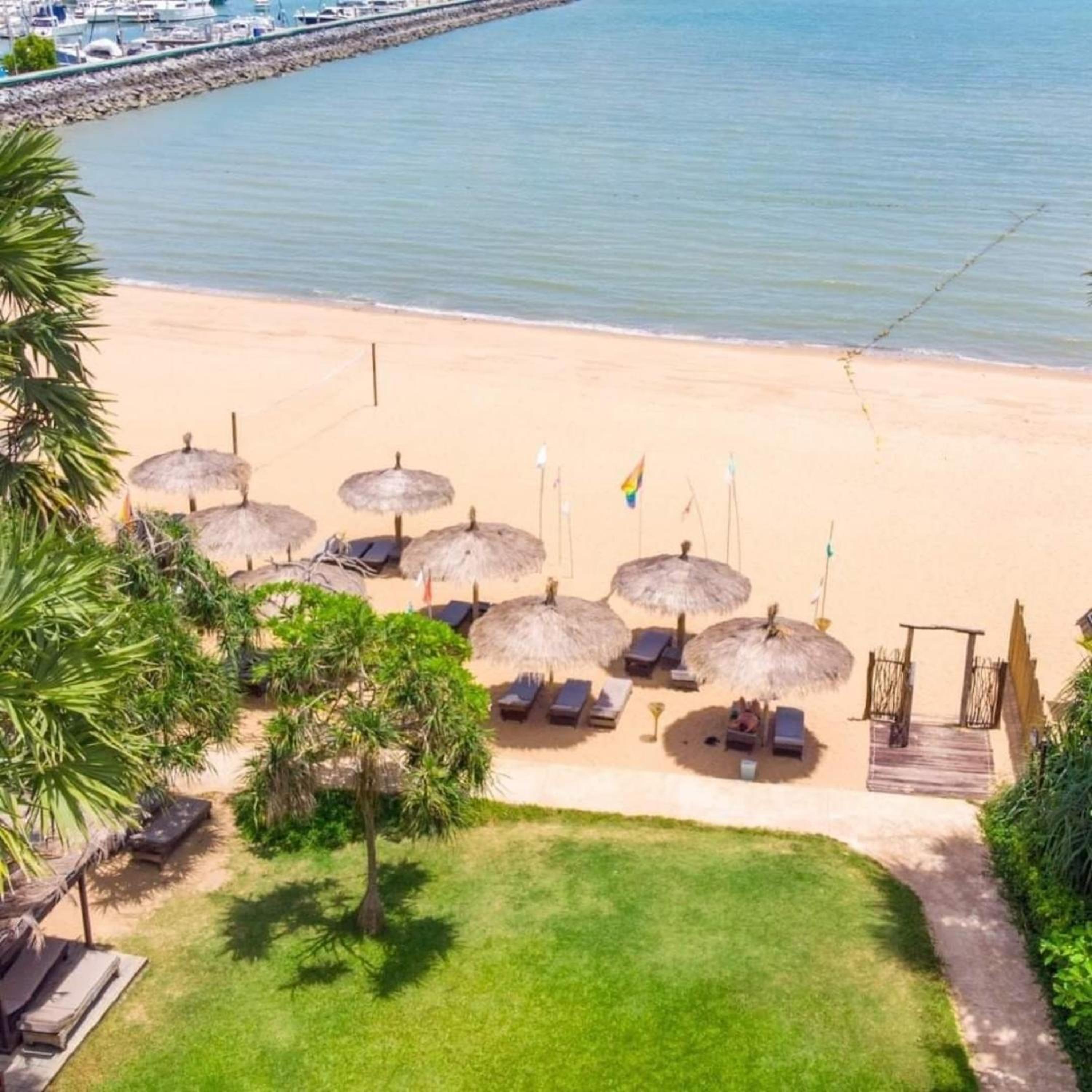 Botany Beach Resort Pattaya