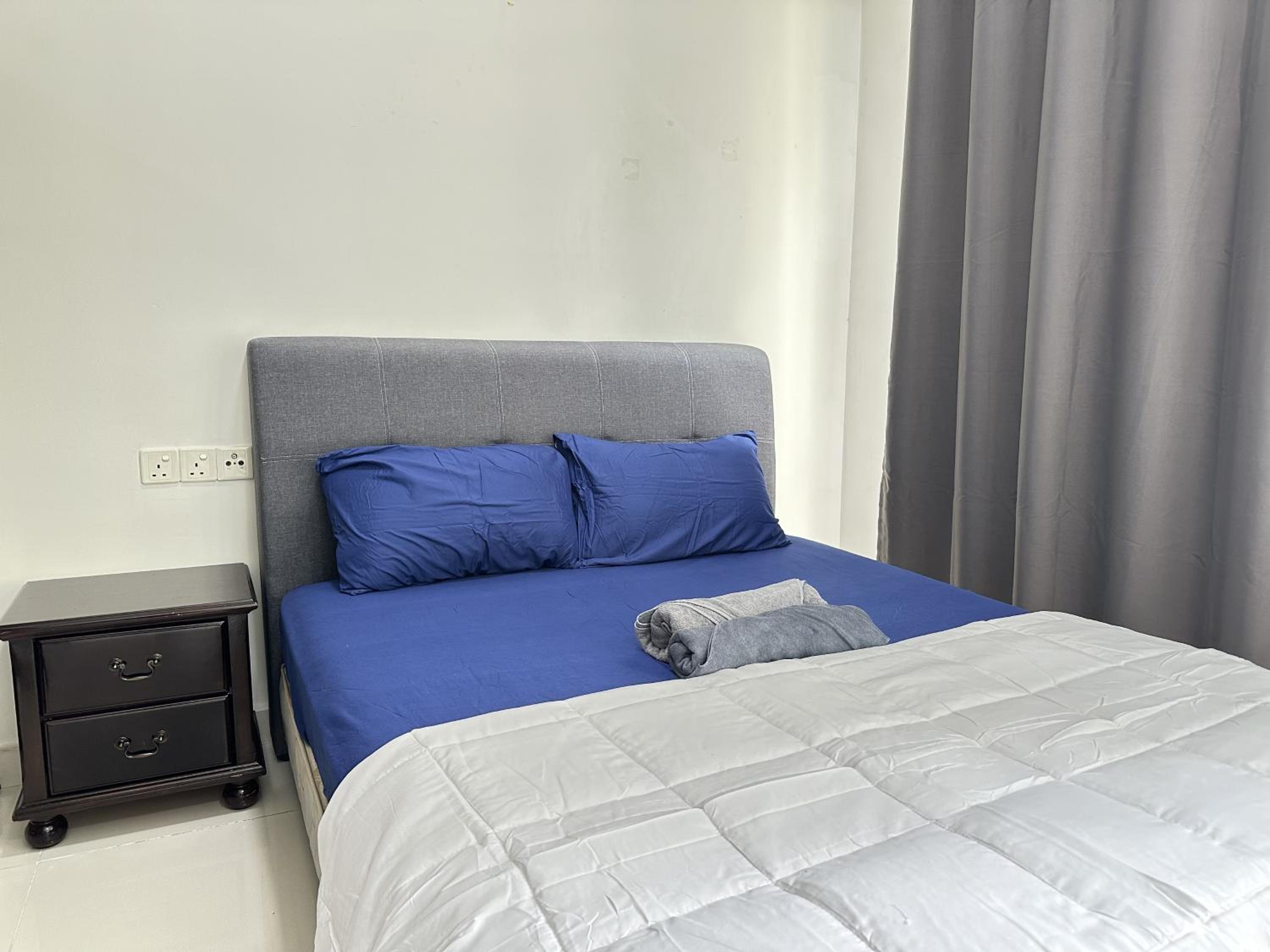 Regalia residence sky pool 1BedR 1BR service suite