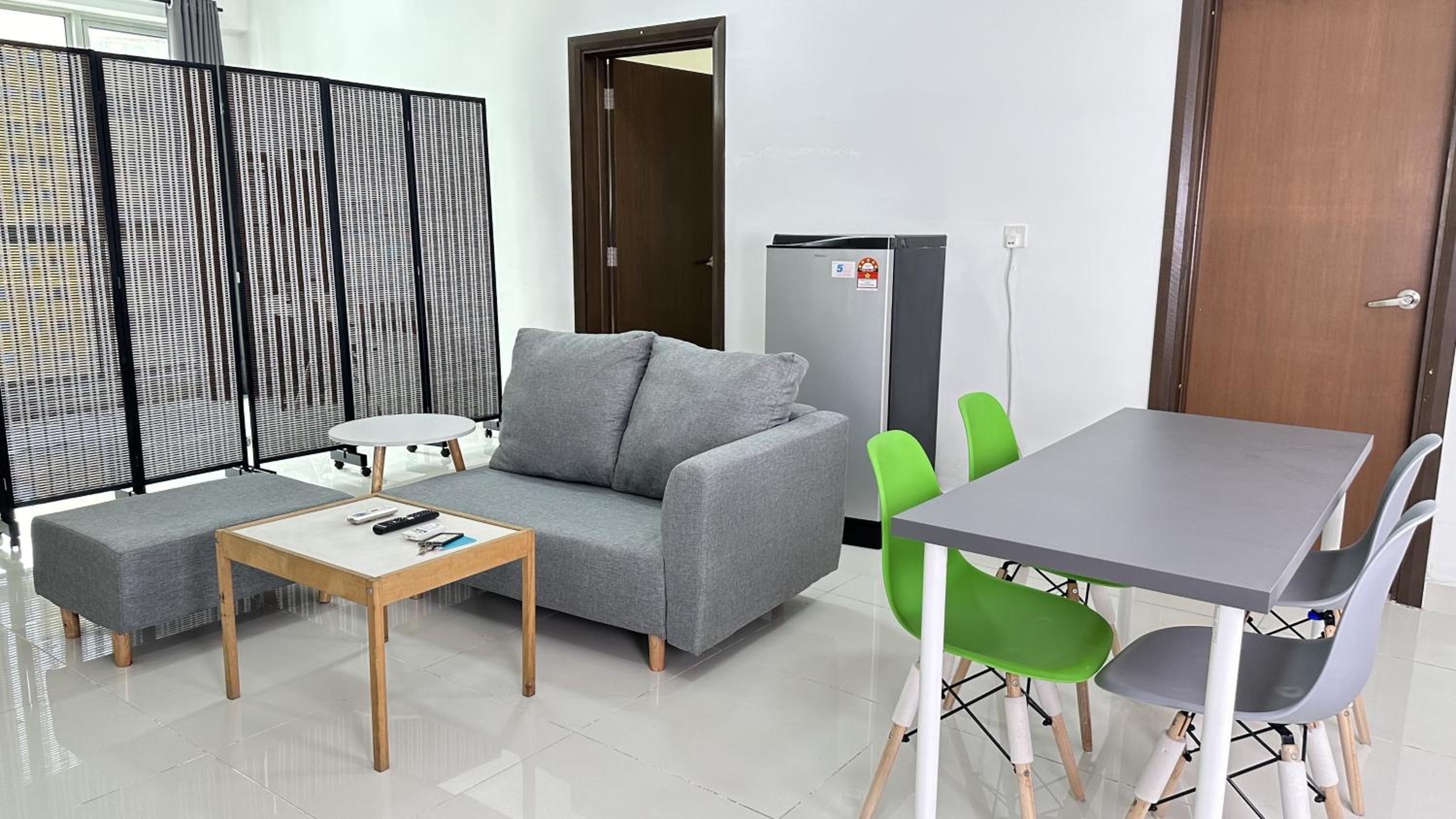 Regalia residence sky pool 1BedR 1BR service suite