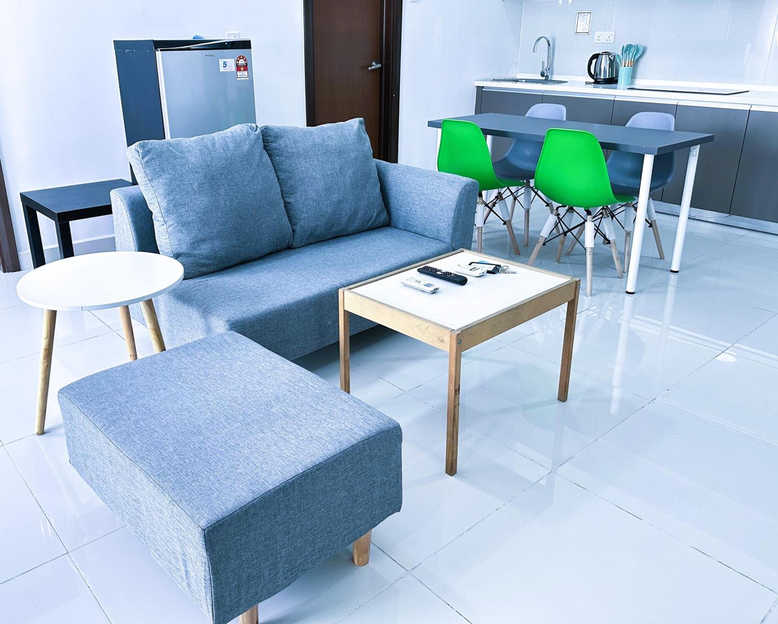 Regalia residence sky pool 1BedR 1BR service suite