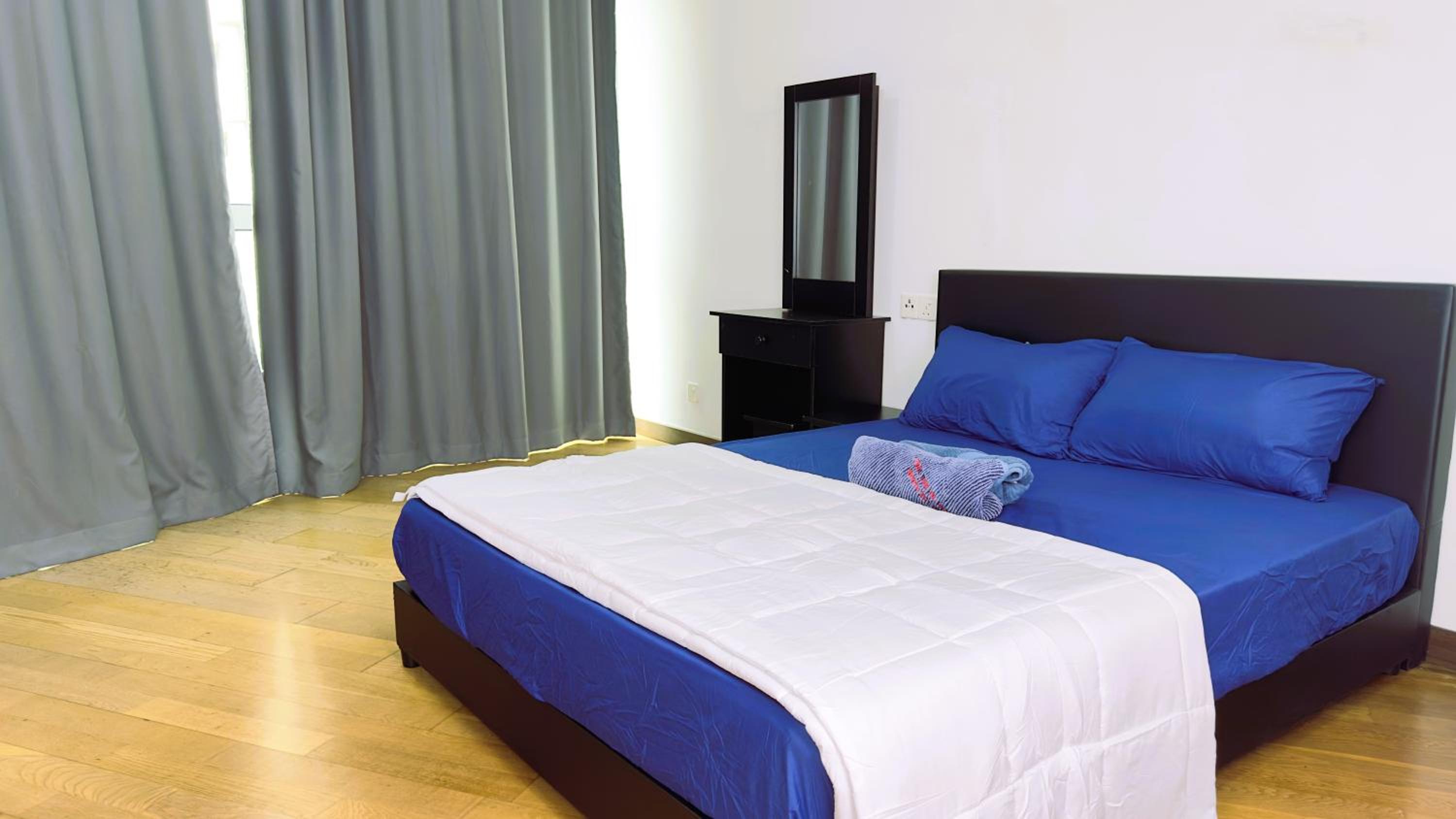 Regalia residence sky pool 1BedR 1BR service suite
