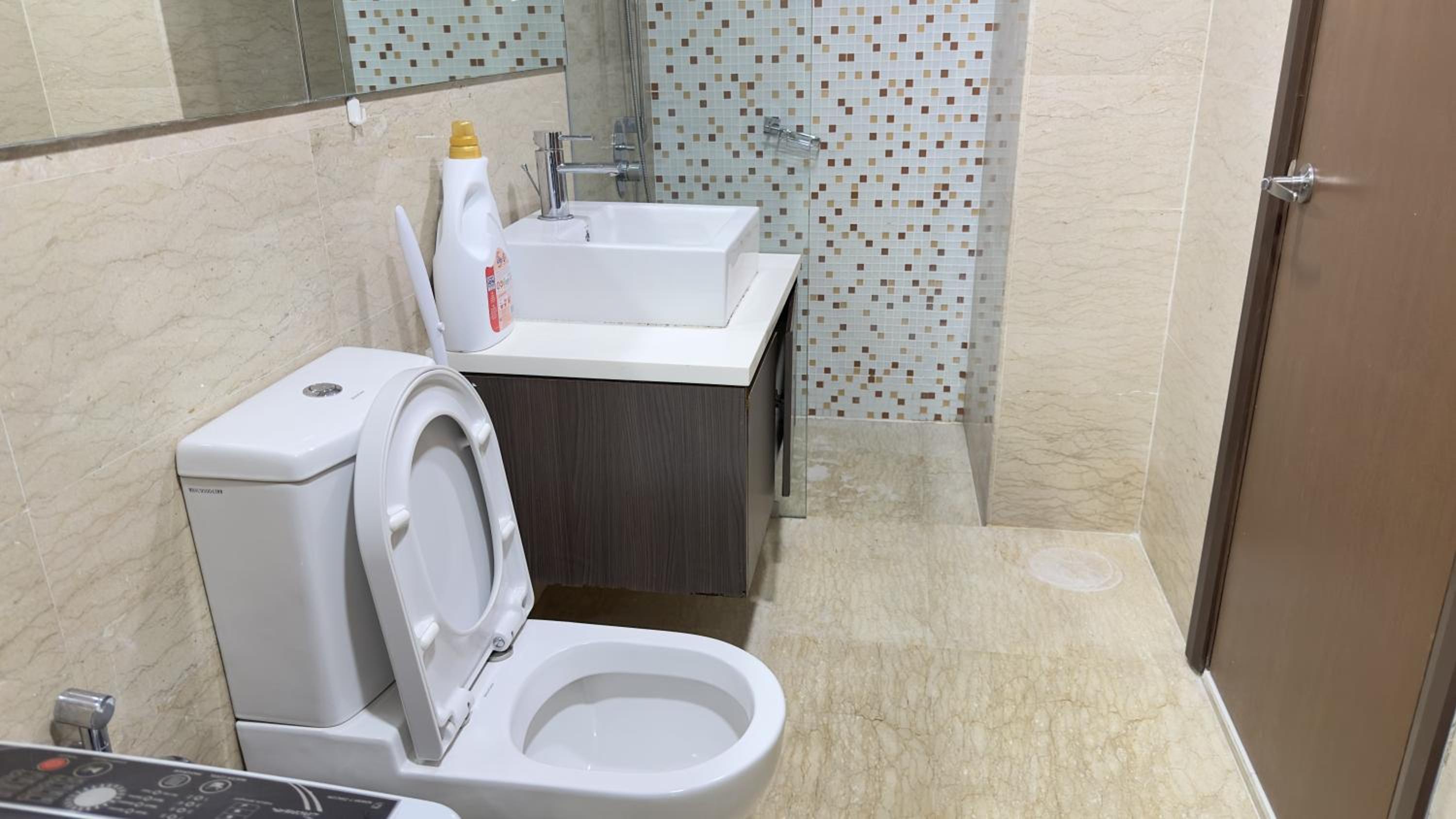 Regalia residence sky pool 1BedR 1BR service suite