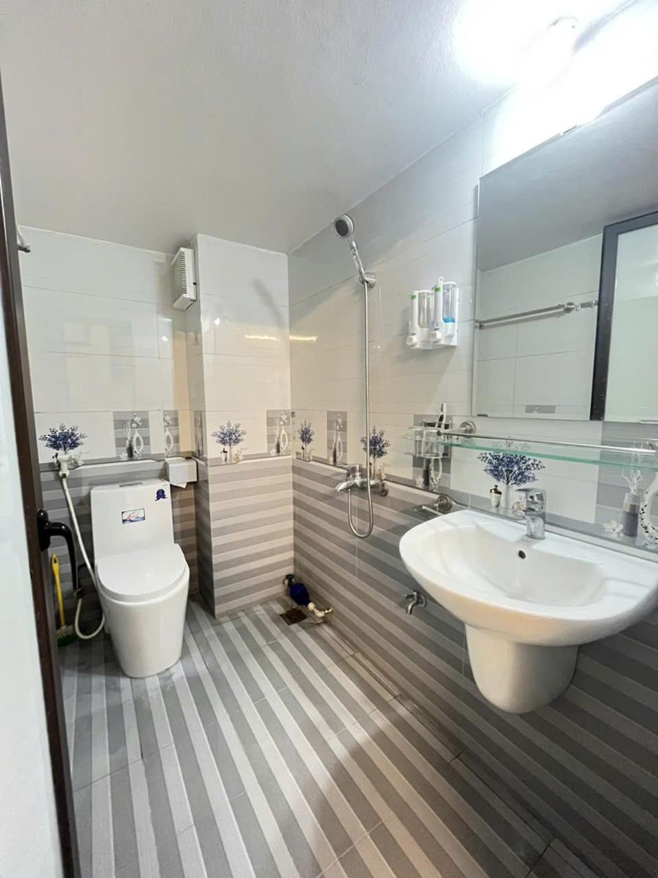 Lase Lit Homes - Hà Nội