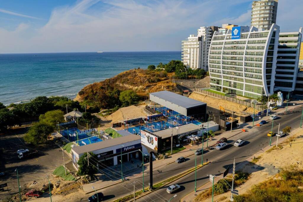 Dos dormitorios, zona hotelera