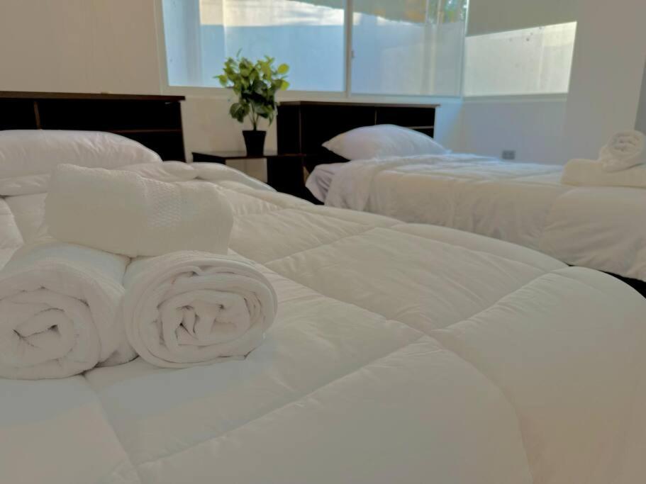 Dos dormitorios, zona hotelera