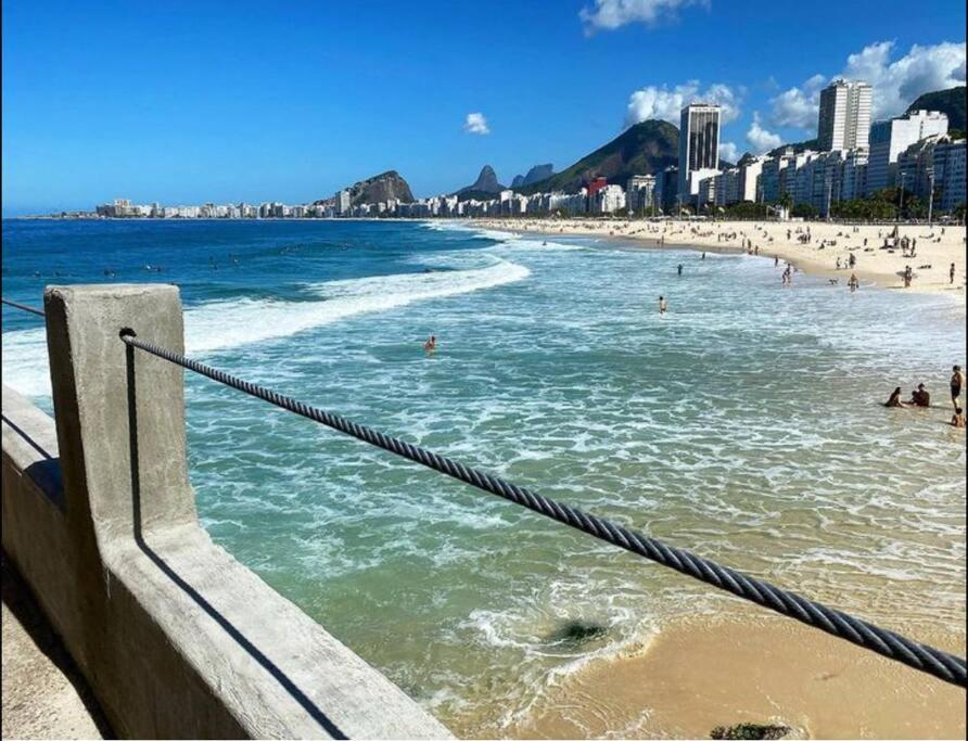 2 Quartos a 300 Metros da Praia Posto 4 LM129-105