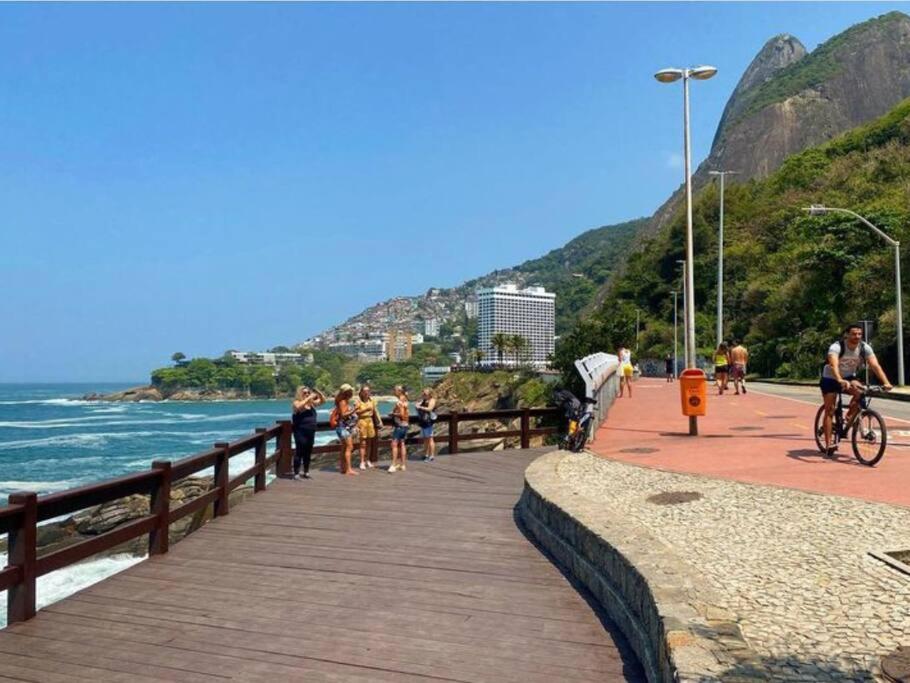 2 Quartos a 300 Metros da Praia Posto 4 LM129-105