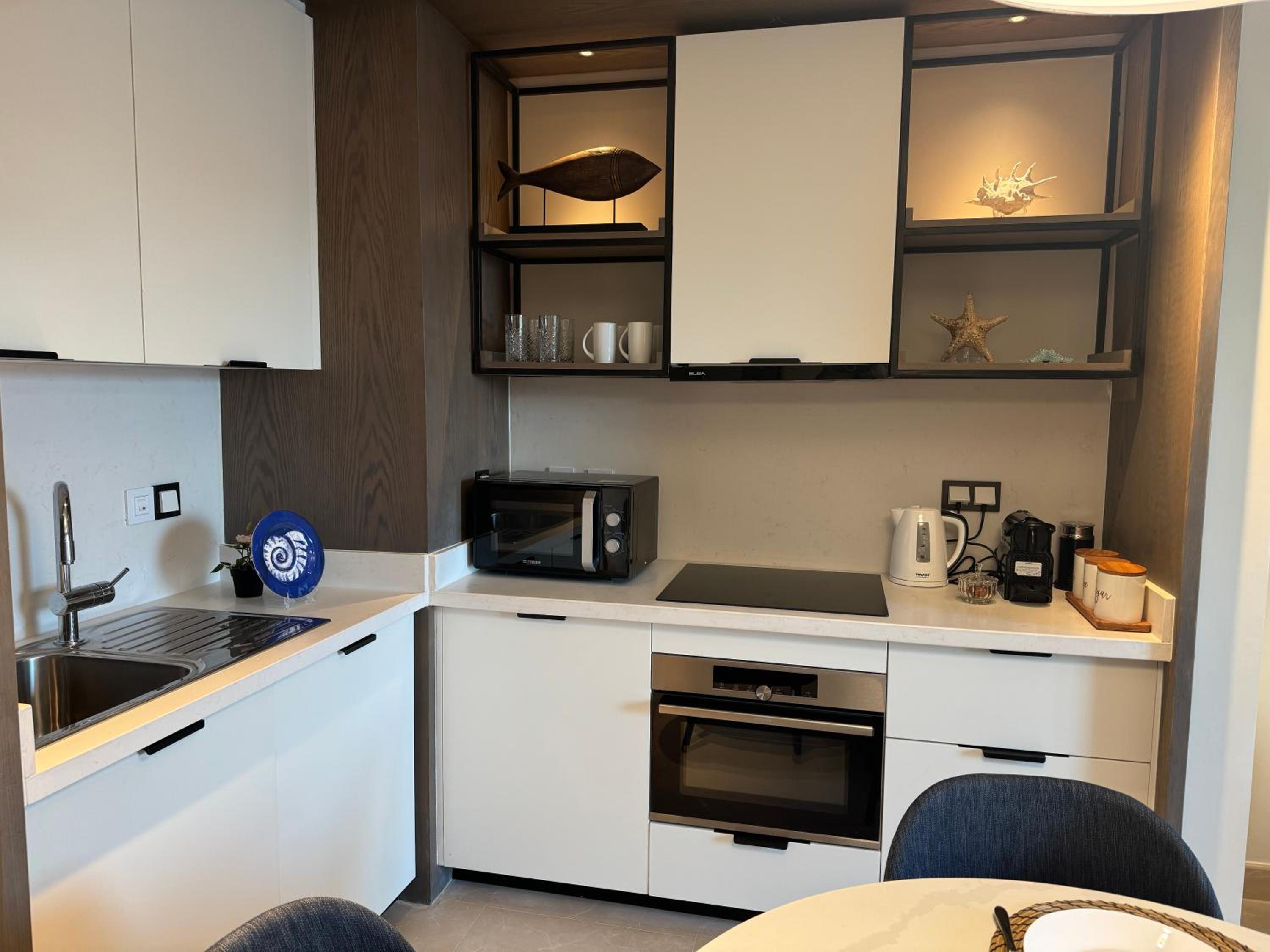Address Beach Resort Marassi Serviced Apartment One Bedroom Suite, Partial Marina View