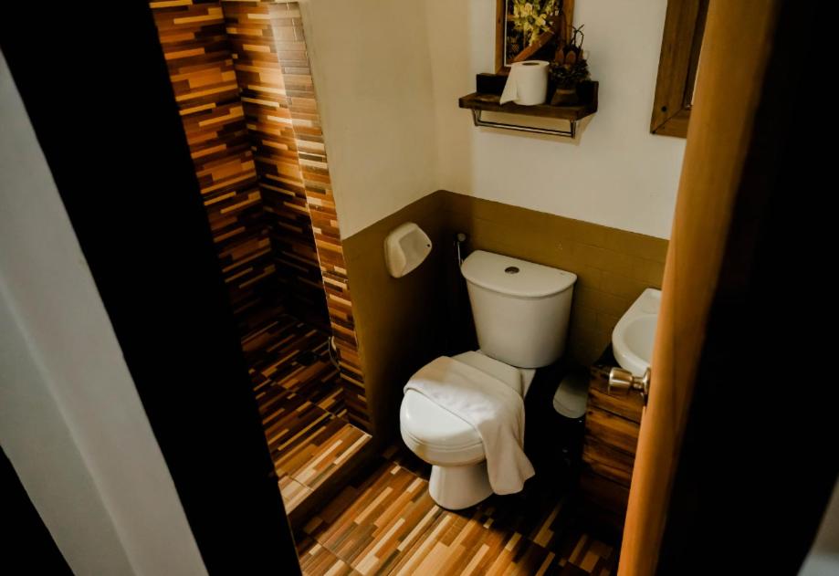 Spacio Caliraya Bed & Breakfast, Lumban - 16