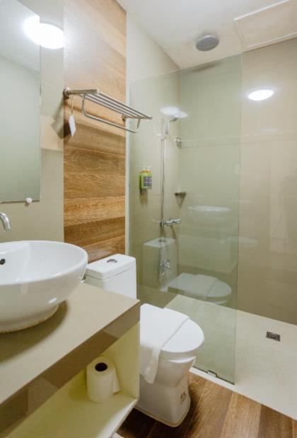 Spacio Caliraya Bed & Breakfast