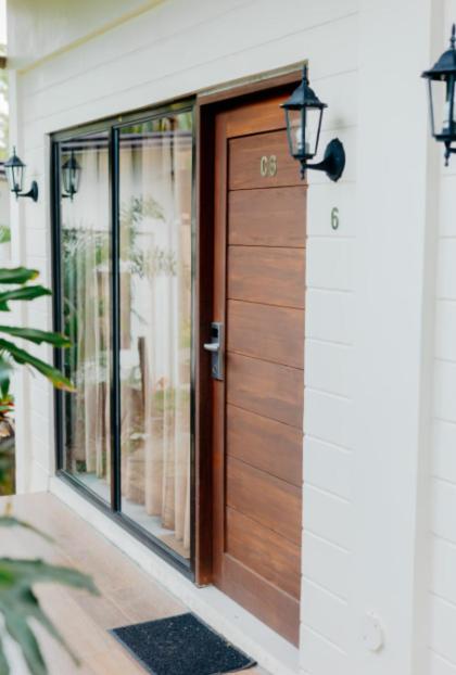 Spacio Caliraya Bed & Breakfast