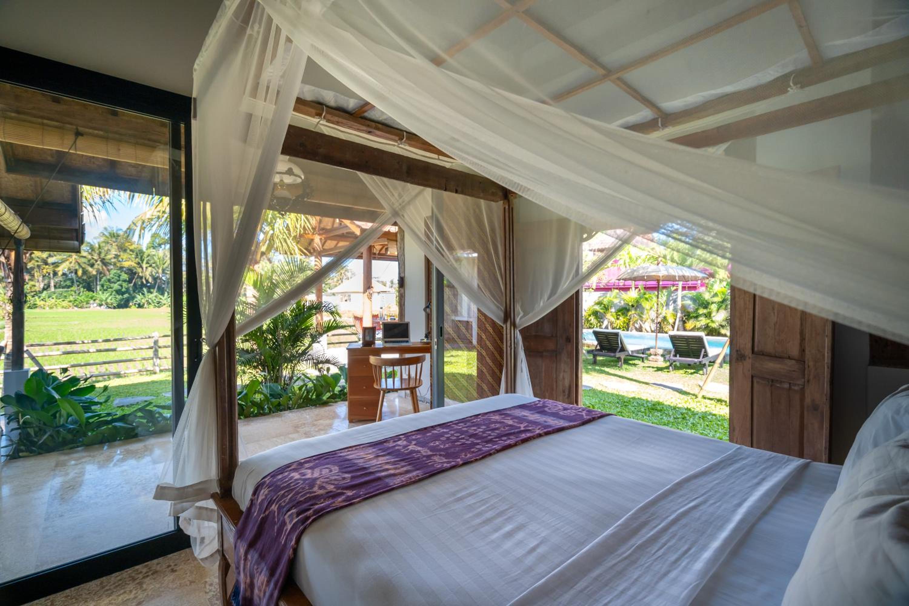 Villa Kelapa di Sawah by Travellink Bali view 4