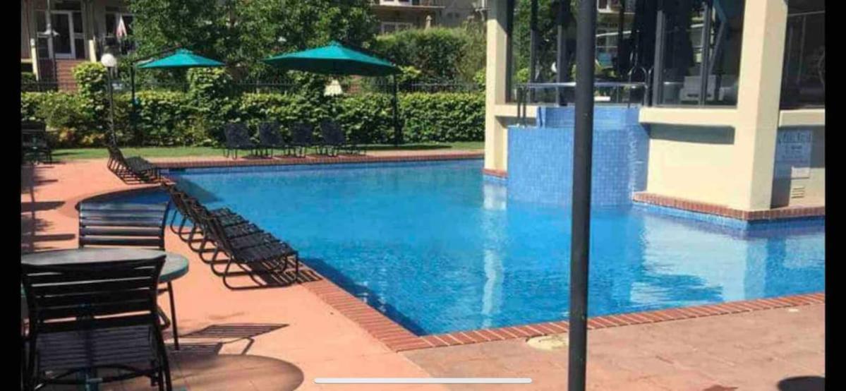 Large Apt in Garden Complex
