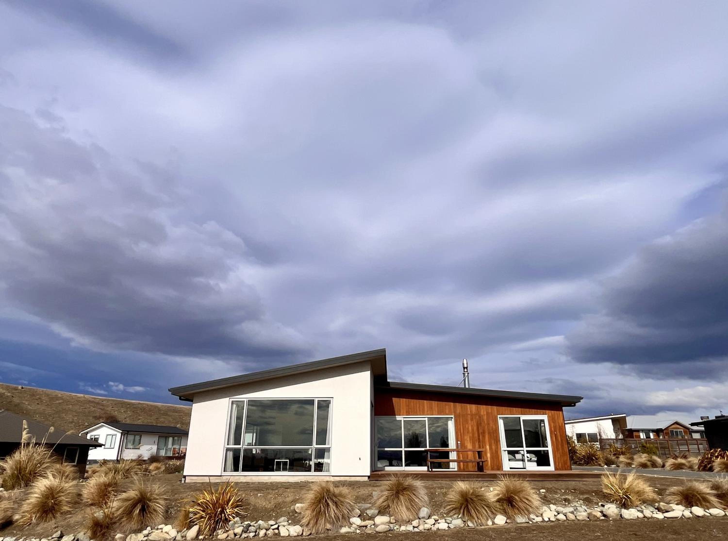 Hotel Cedar Stars - Lake Tekapo - Image 1