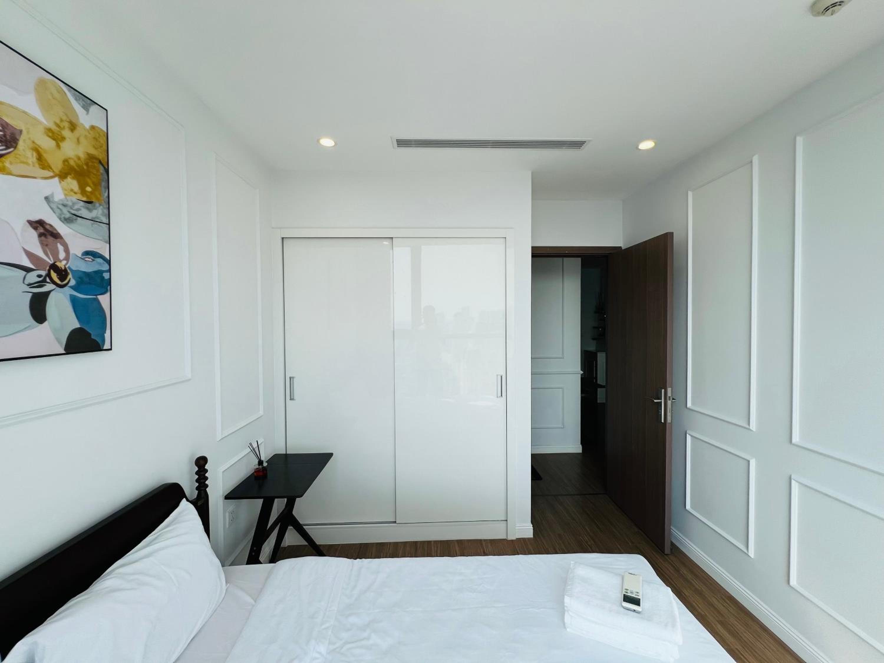 VINHOMES SKYLAKE MY DINH - Apartment Hotel