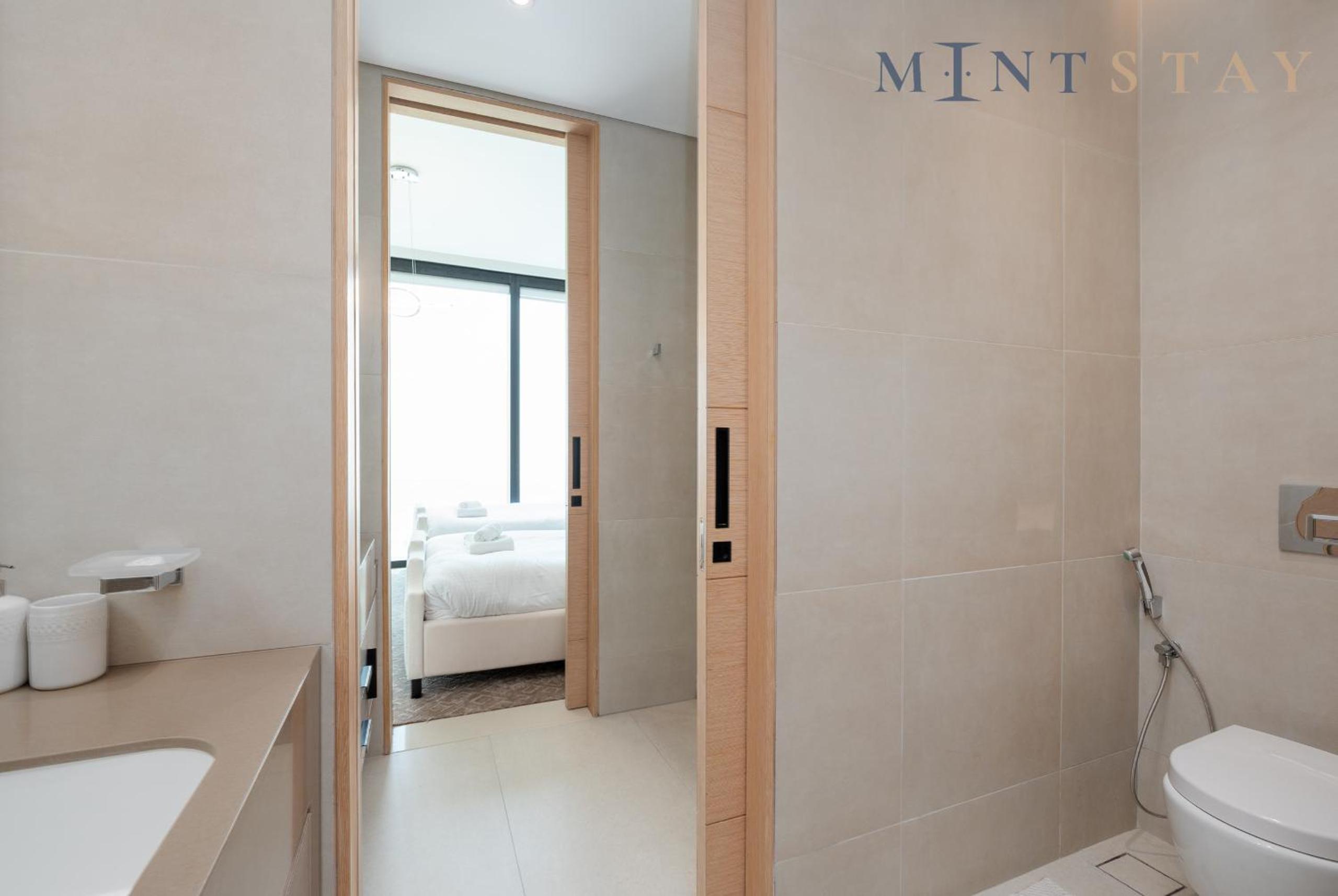 Address JBR Marina View, Jumeirah Beach Residence, Dubai Marina - Mint Stay