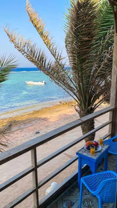 First line chalet with panoramic sea view balcony