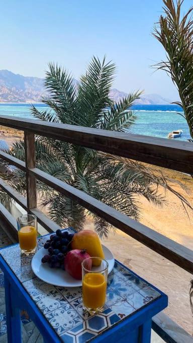 First line chalet with panoramic sea view balcony