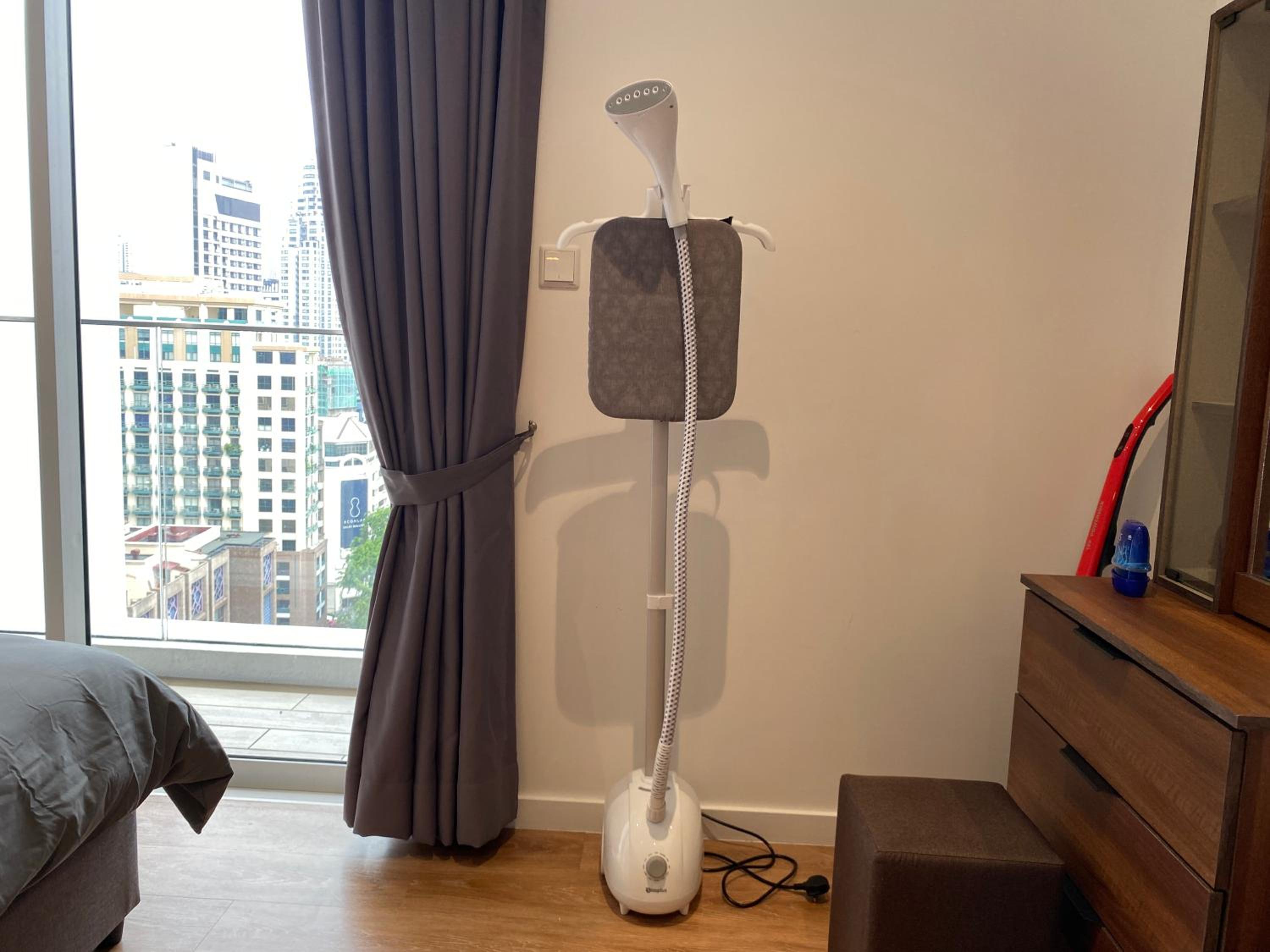 4 Pax Monorail Suite next to Quill City Mall