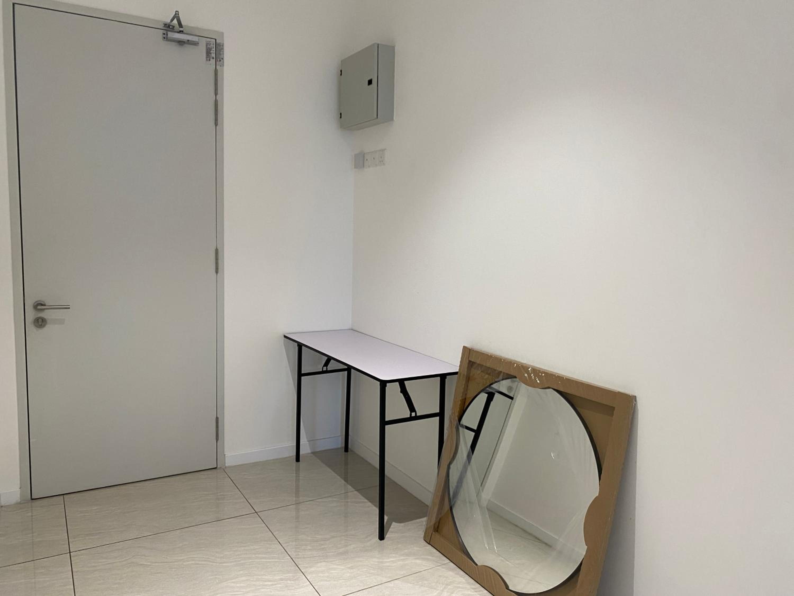 4 Pax Monorail Suite next to Quill City Mall