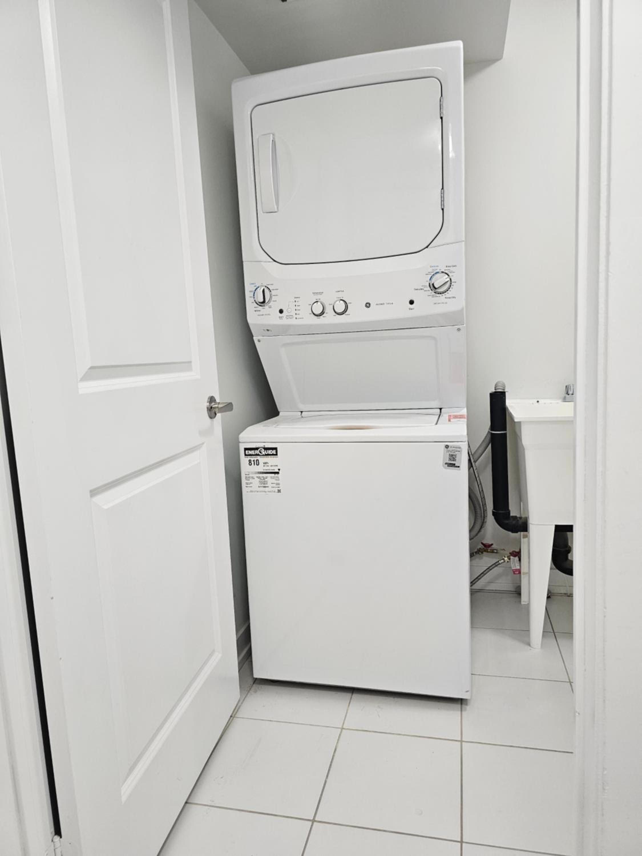 Private Room M A P L E with Attached Full Bathroom in Toronto, ON, Canada
