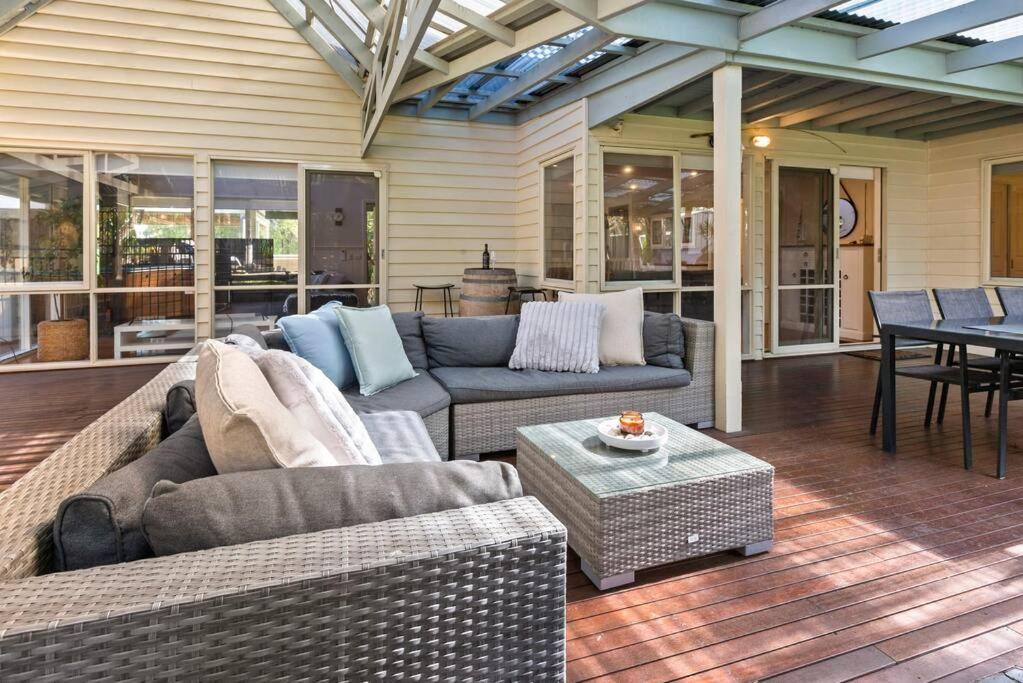 Sorrento Rockpool & Spa - Ultimate Coastal Haven