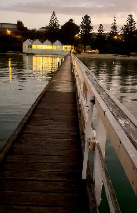 Sorrento Rockpool & Spa - Ultimate Coastal Haven
