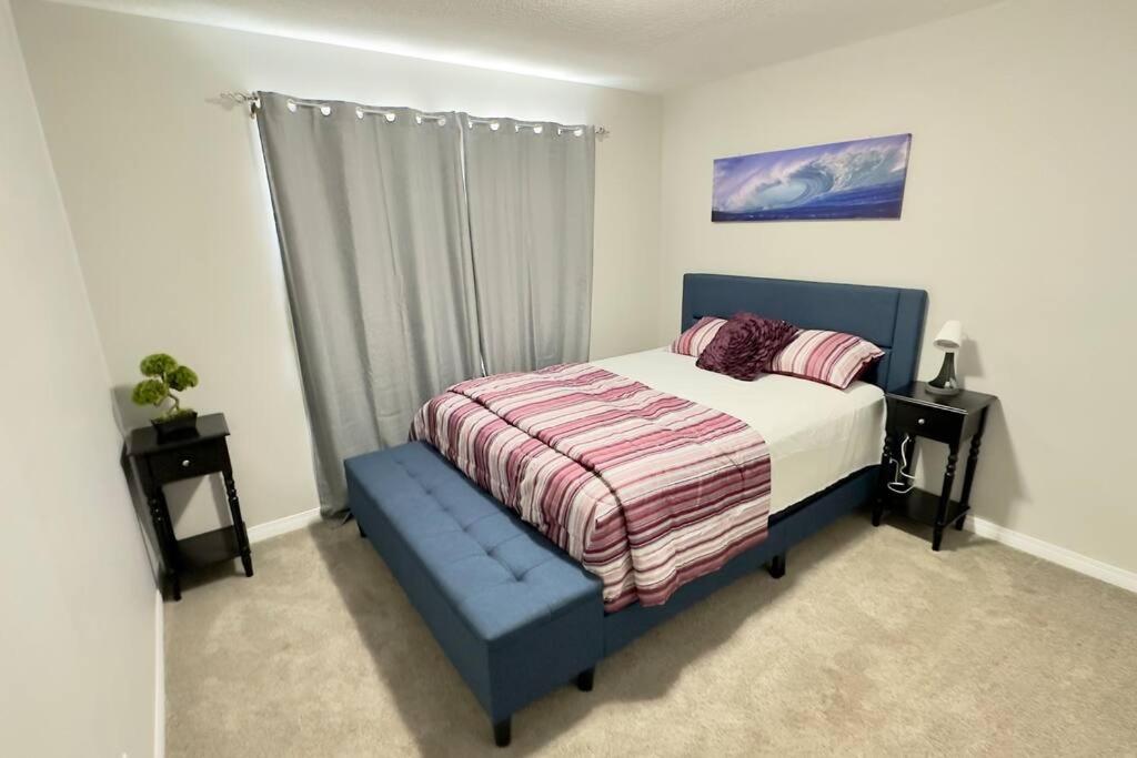 Cozy Home Near Calgary Airport