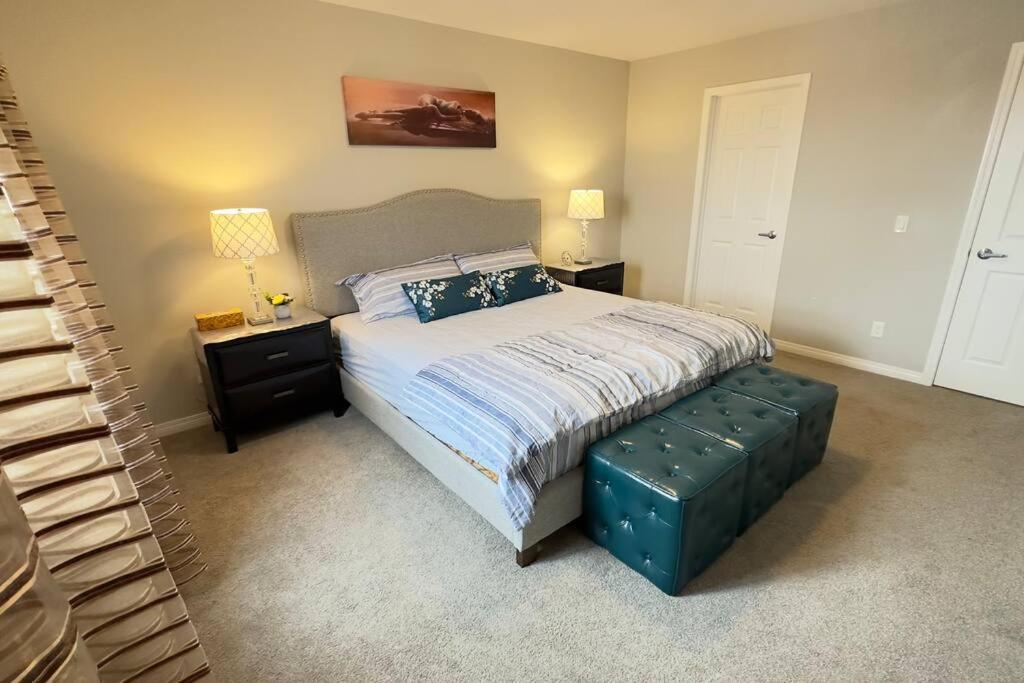 Cozy Home Near Calgary Airport