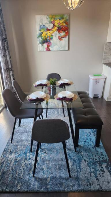 Cozy Home Near Calgary Airport