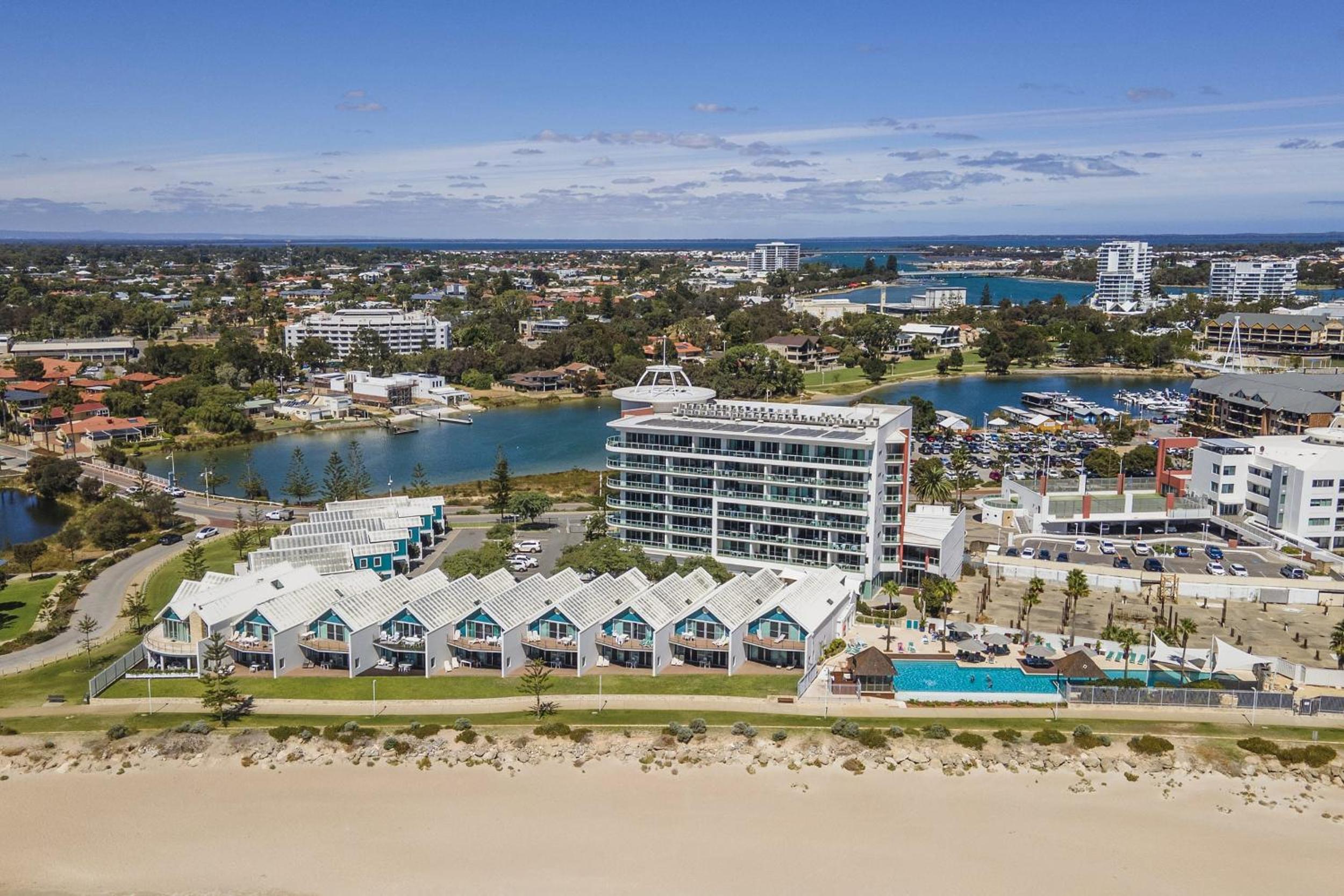 Mandurah Resort by the Beach
